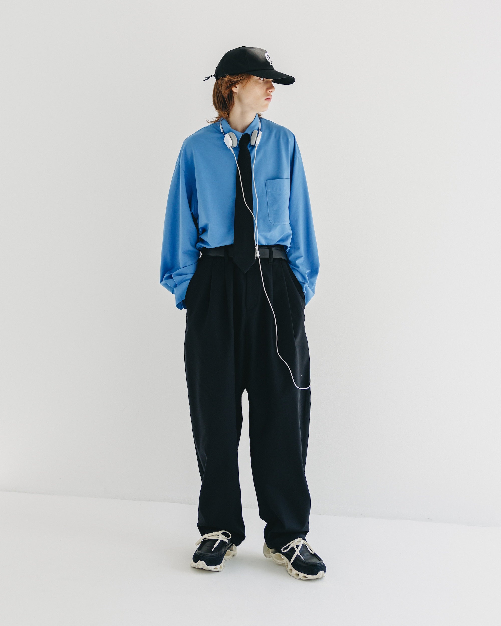 【9.6 SAT 20:00- IN STOCK】WOOL GABARDINE CITY UNIFORM WIDE TAPERED PANTS (BLACK)
