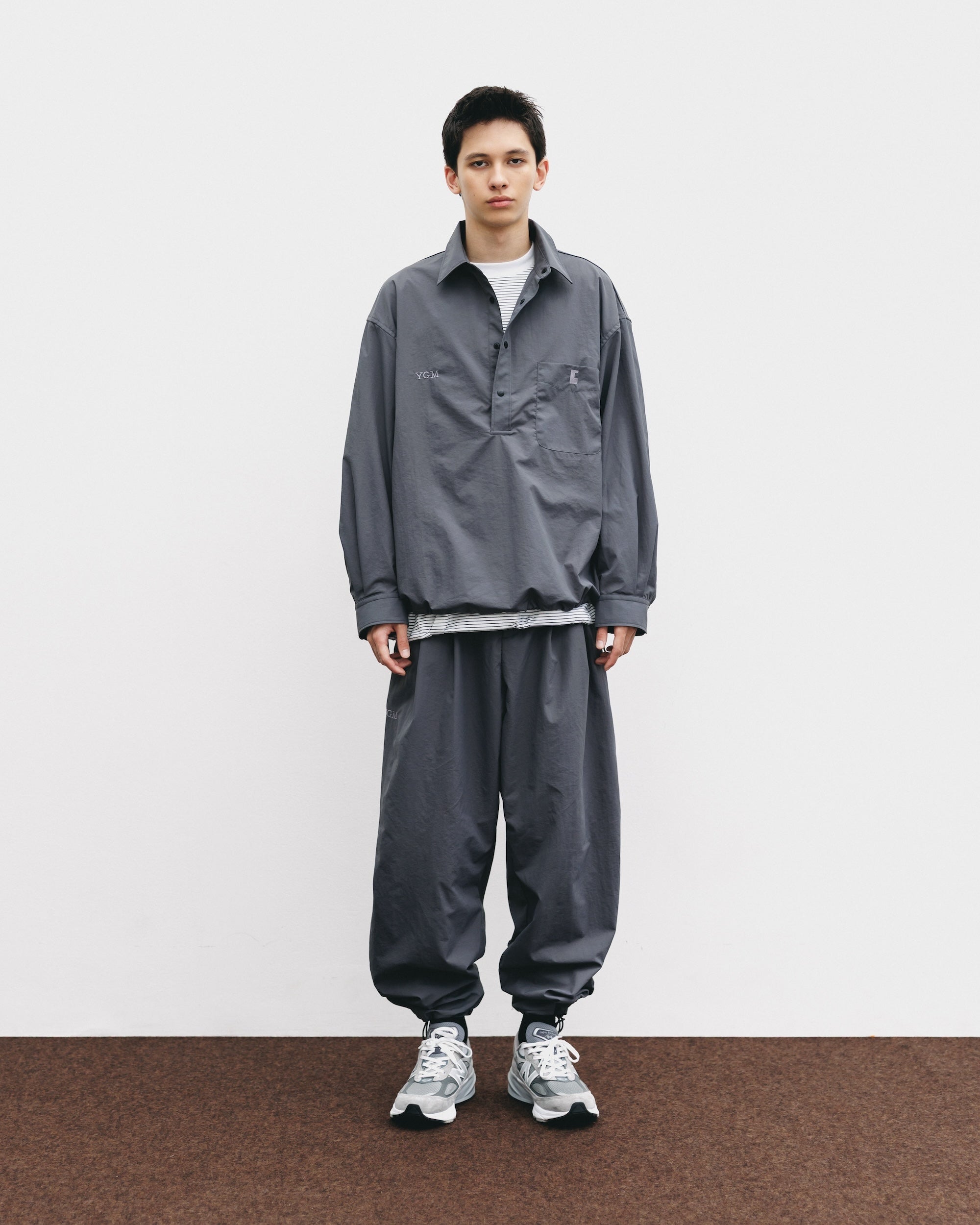 【10.15 WED 20:00- IN STOCK】WATER REPELLENT NYLON CITY UNIFORM L/S PULLOVER SHIRT FOR YGM (GRAY×GRAY)