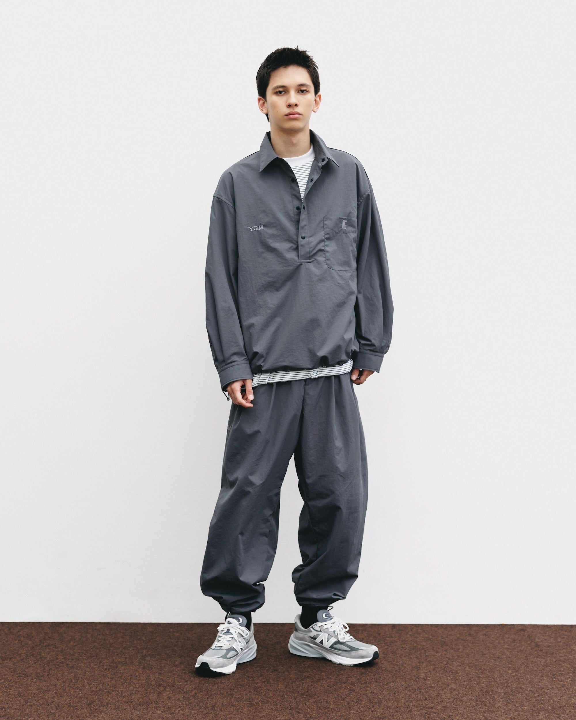 【10.15 WED 20:00- IN STOCK】WATER REPELLENT NYLON CITY UNIFORM WIDE TAPERED PANTS FOR YGM (GRAY×GRAY)