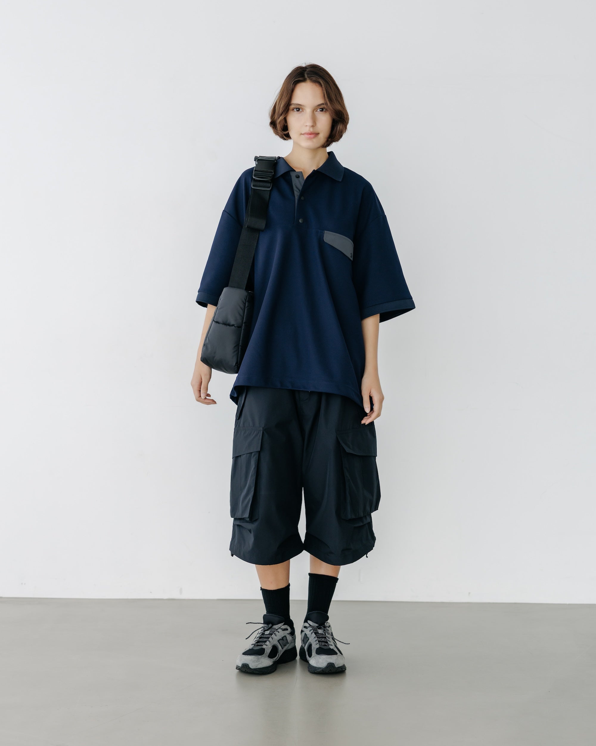 【8.20 WED 20:00- IN STOCK】ACTIVE CITY S/S SNAP POLO SHIRT (NAVY)