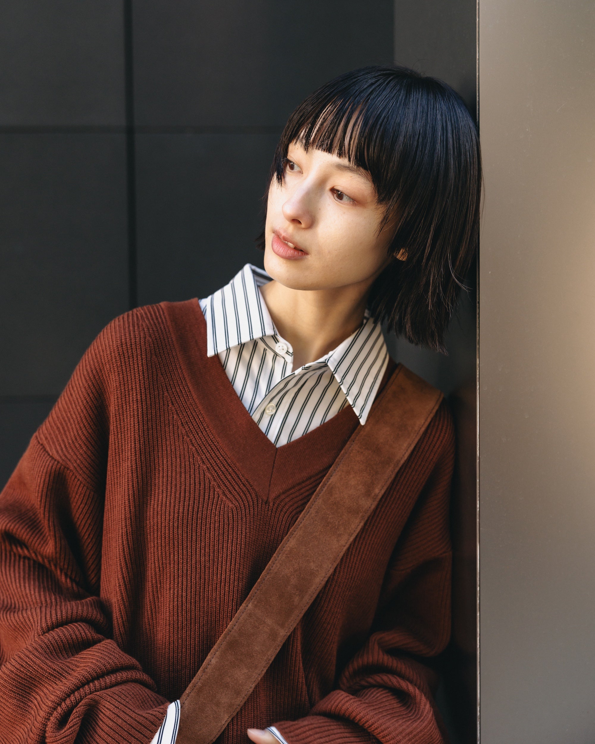 【1.7 WED 20:00- IN STOCK】FINE WOOL V-NECK KNIT PULLOVER (BROWN)