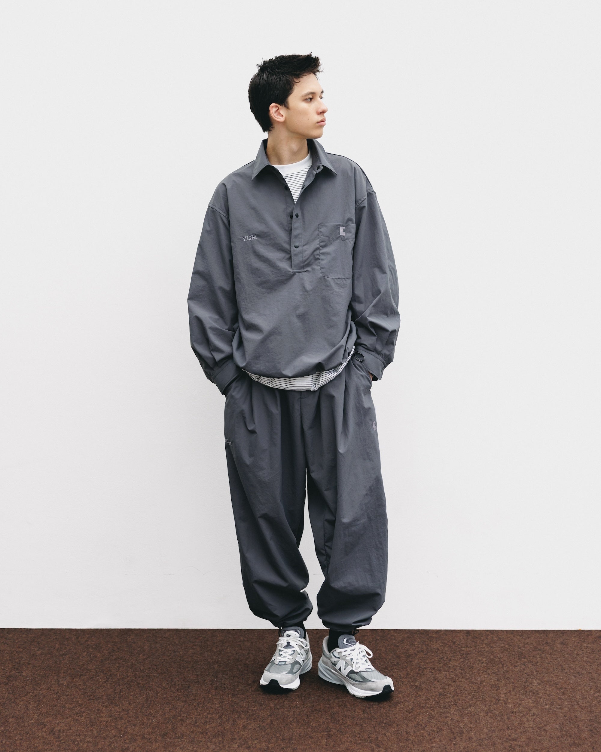 【10.15 WED 20:00- IN STOCK】WATER REPELLENT NYLON CITY UNIFORM WIDE TAPERED PANTS FOR YGM (GRAY×GRAY)