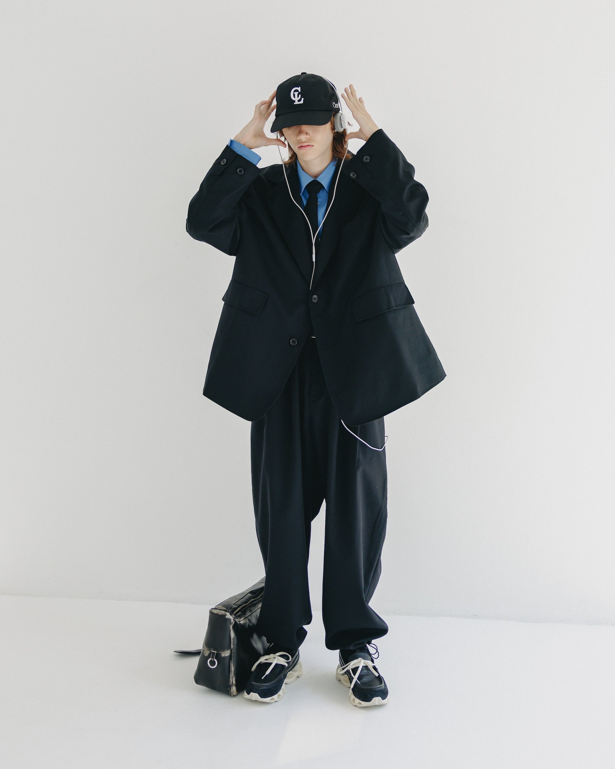【9.6 SAT 20:00- IN STOCK】WOOL GABARDINE CITY UNIFORM TAILORED JACKET (BLACK)