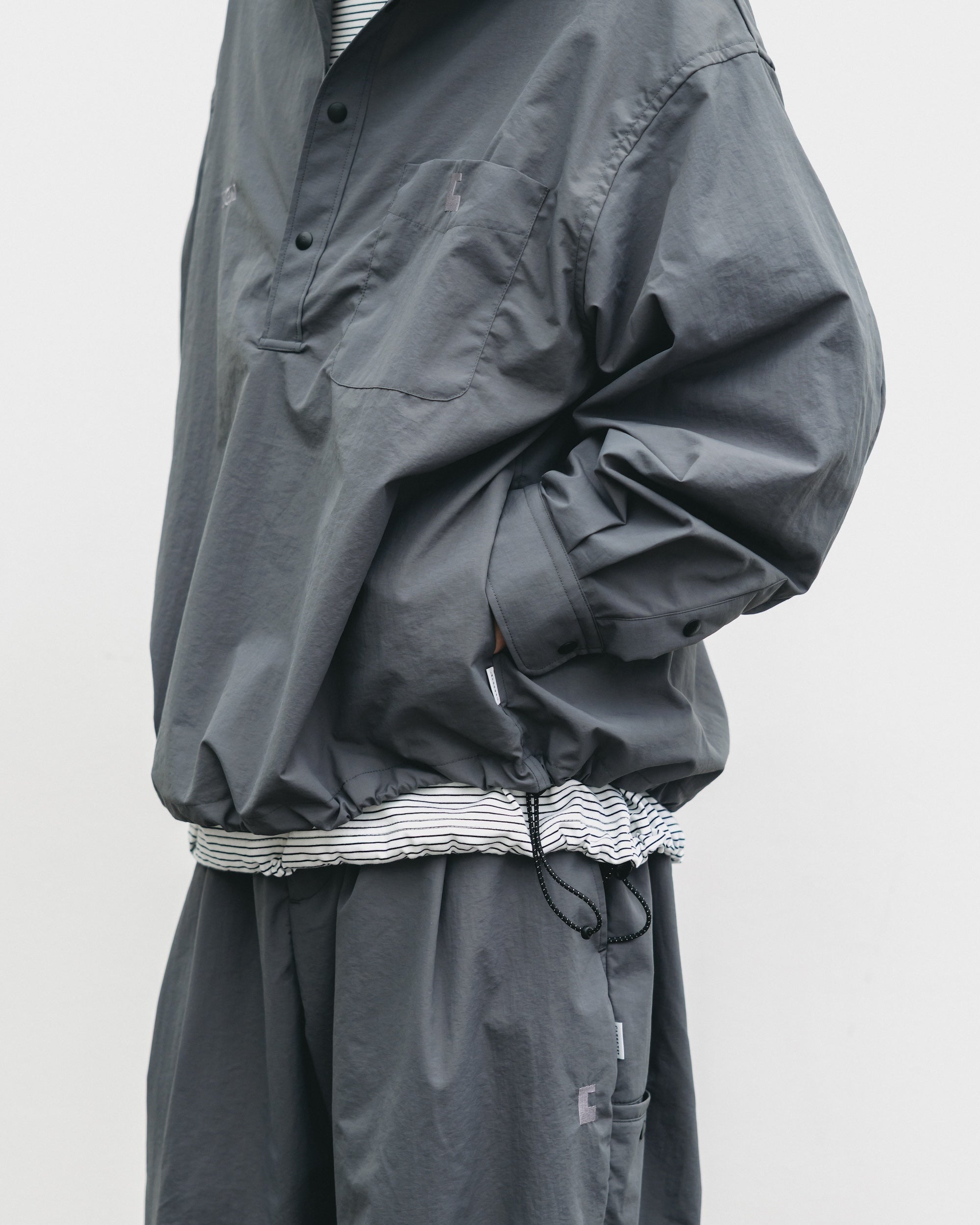 【10.15 WED 20:00- IN STOCK】WATER REPELLENT NYLON CITY UNIFORM L/S PULLOVER SHIRT FOR YGM (GRAY×GRAY)