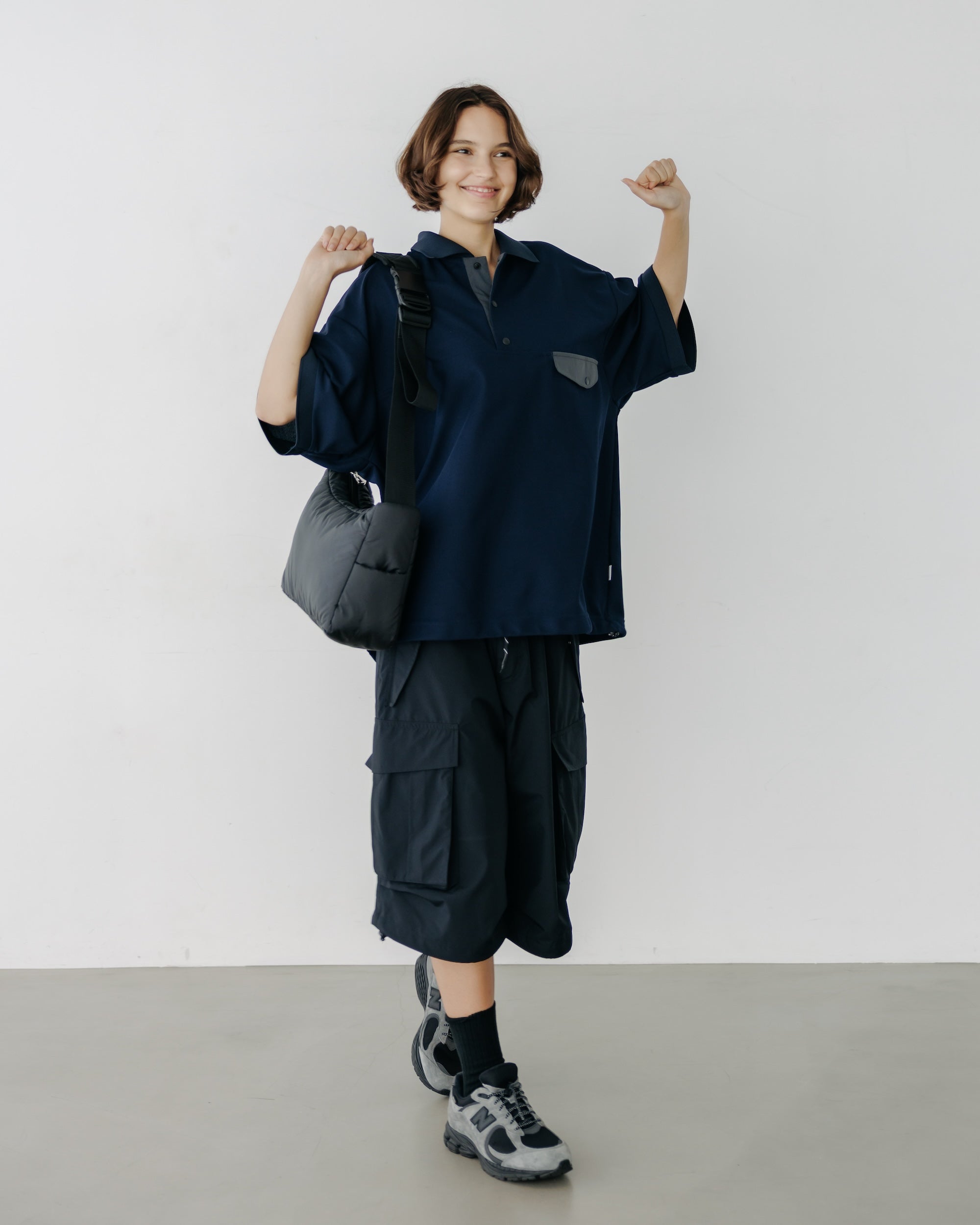【8.20 WED 20:00- IN STOCK】ACTIVE CITY S/S SNAP POLO SHIRT (NAVY)