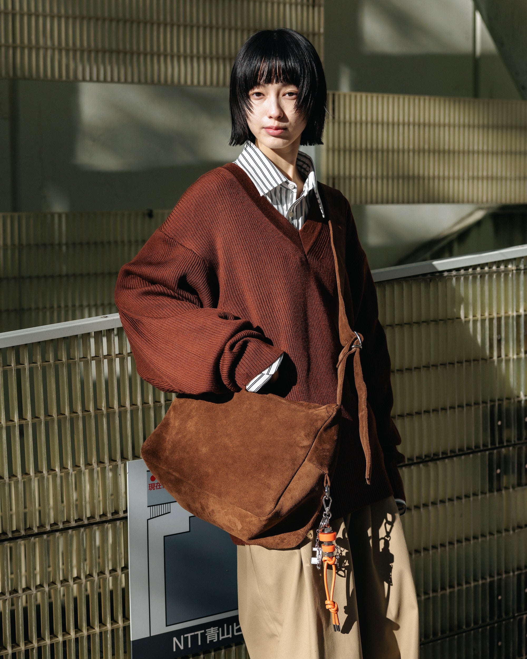 【1.7 WED 20:00- IN STOCK】SUEDE HOLIDAY BAG (BROWN)