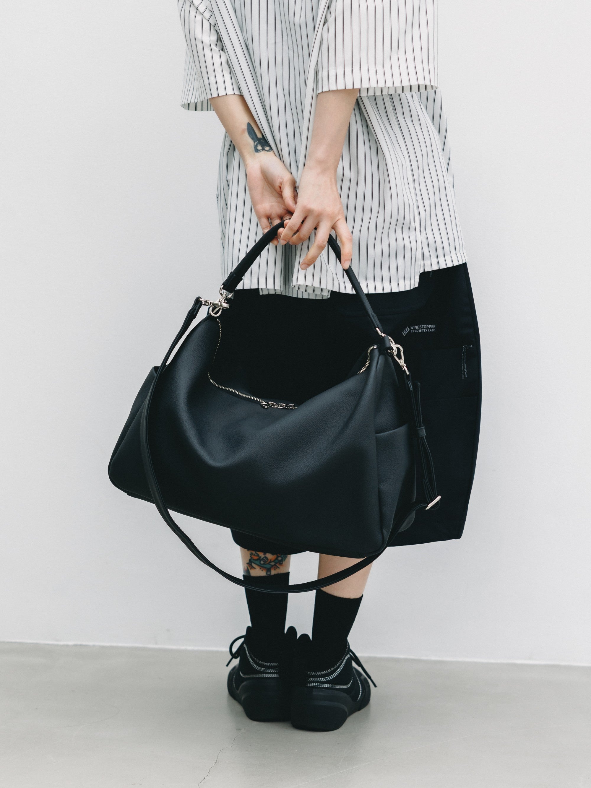 【8.15 SAT 20:00- IN STOCK】GRAIN LEATHER DAYOFF BAG LARGE