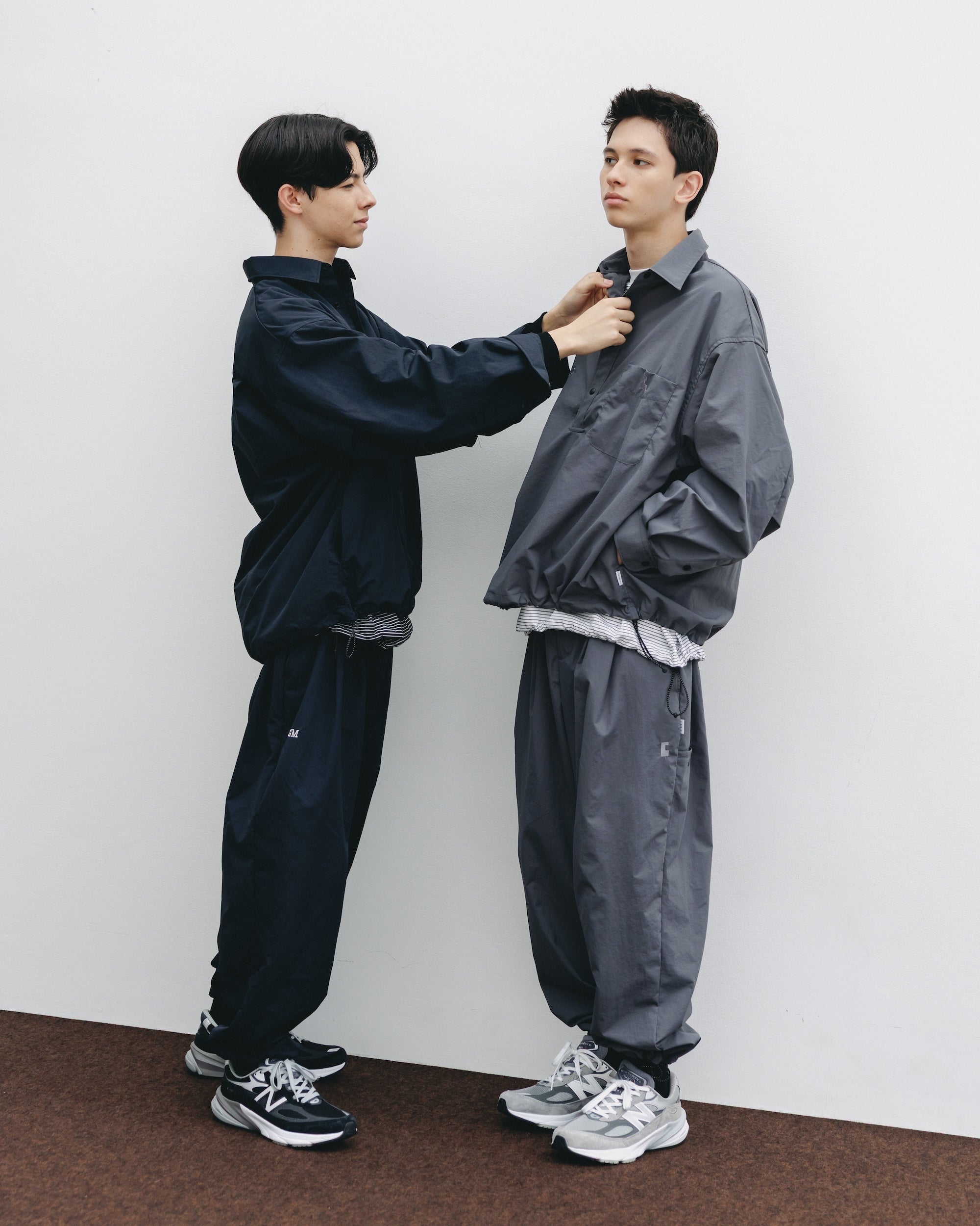 【10.15 WED 20:00- IN STOCK】WATER REPELLENT NYLON CITY UNIFORM L/S PULLOVER SHIRT FOR YGM (BLACK×WHITE)