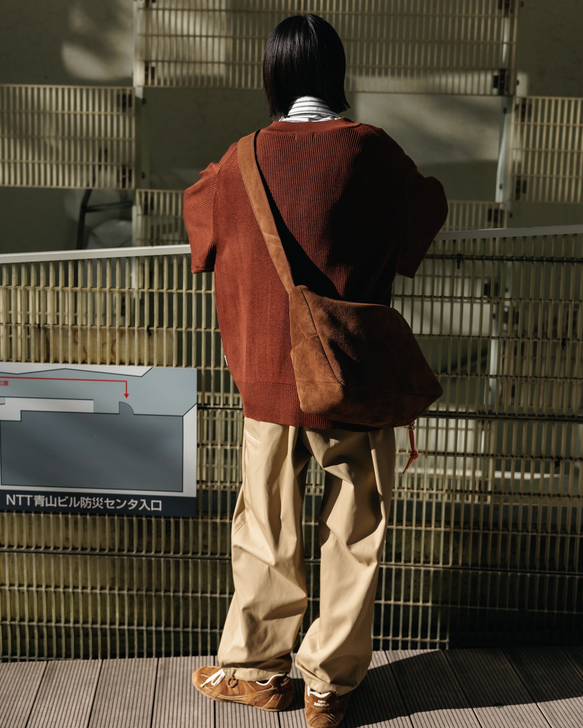 【1.7 WED 20:00- IN STOCK】SUEDE HOLIDAY BAG (BROWN)