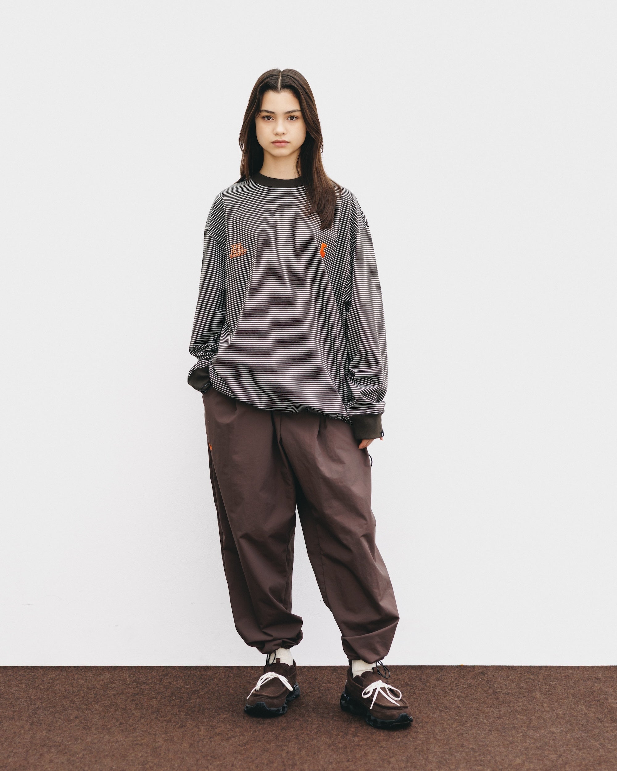 【10.15 WED 20:00- IN STOCK】WATER REPELLENT NYLON CITY UNIFORM WIDE TAPERED PANTS FOR YGM (BROWN×ORANGE)