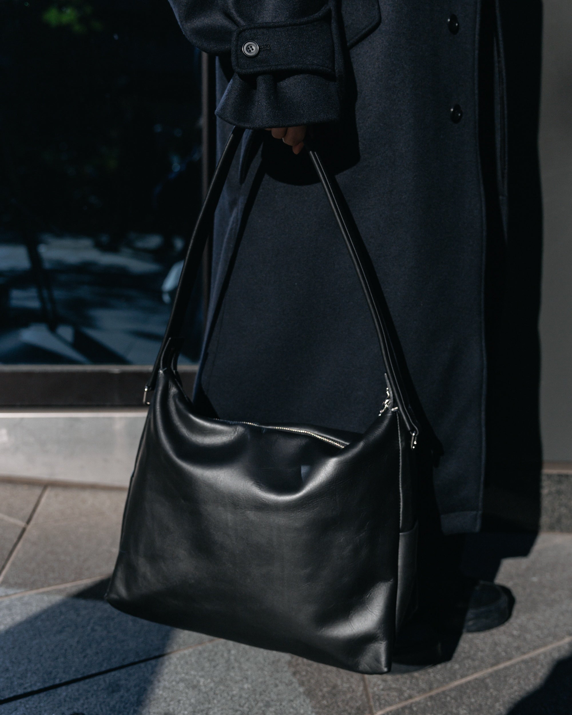 【12.17 WED 20:00- IN STOCK】LEATHER NOMAD BAG