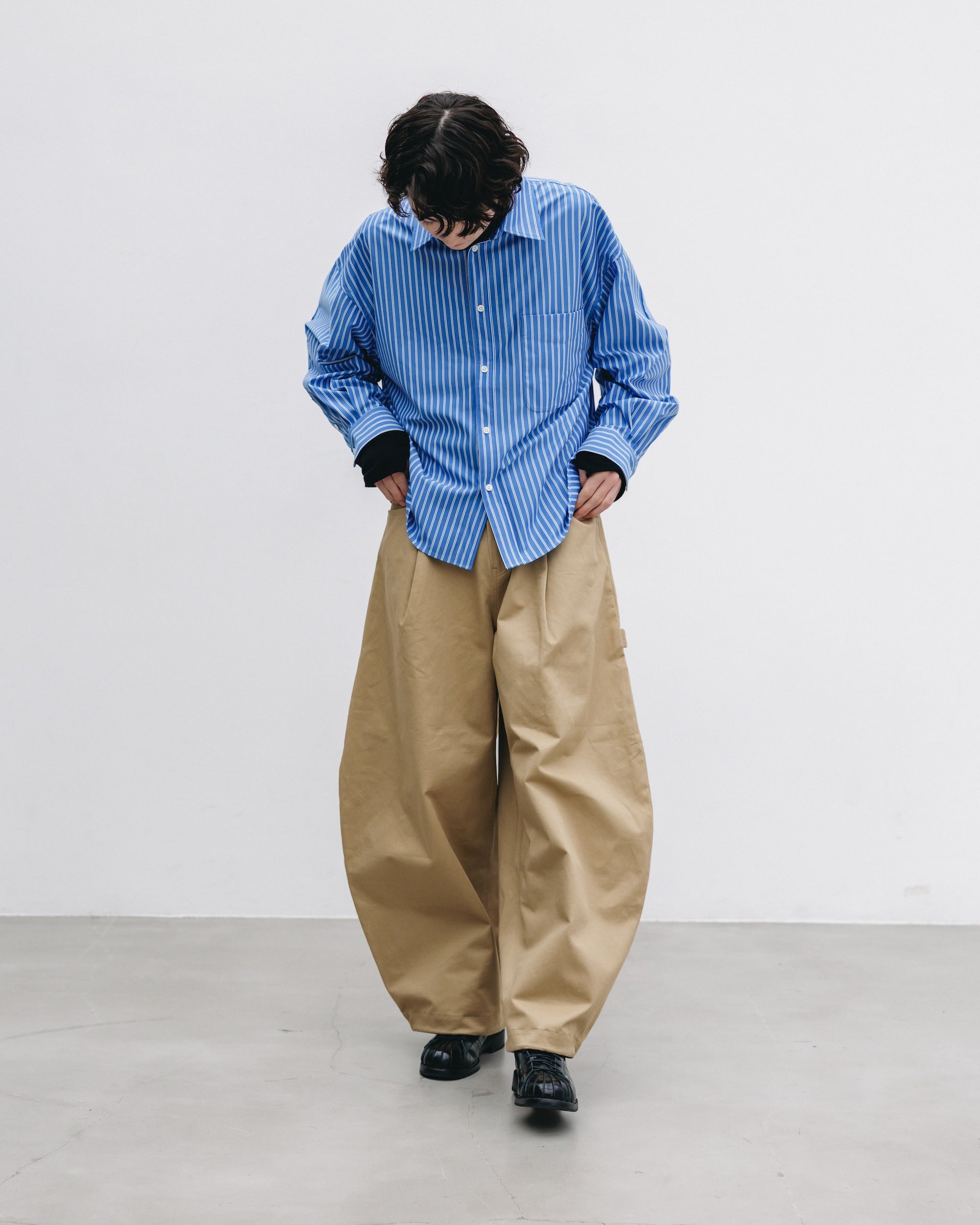 【12.6 SAT 20:00- IN STOCK】46G KNIT CROPPED LENGTH EVERYDAY L/S SHIRT (SAX BLUE STRIPE)