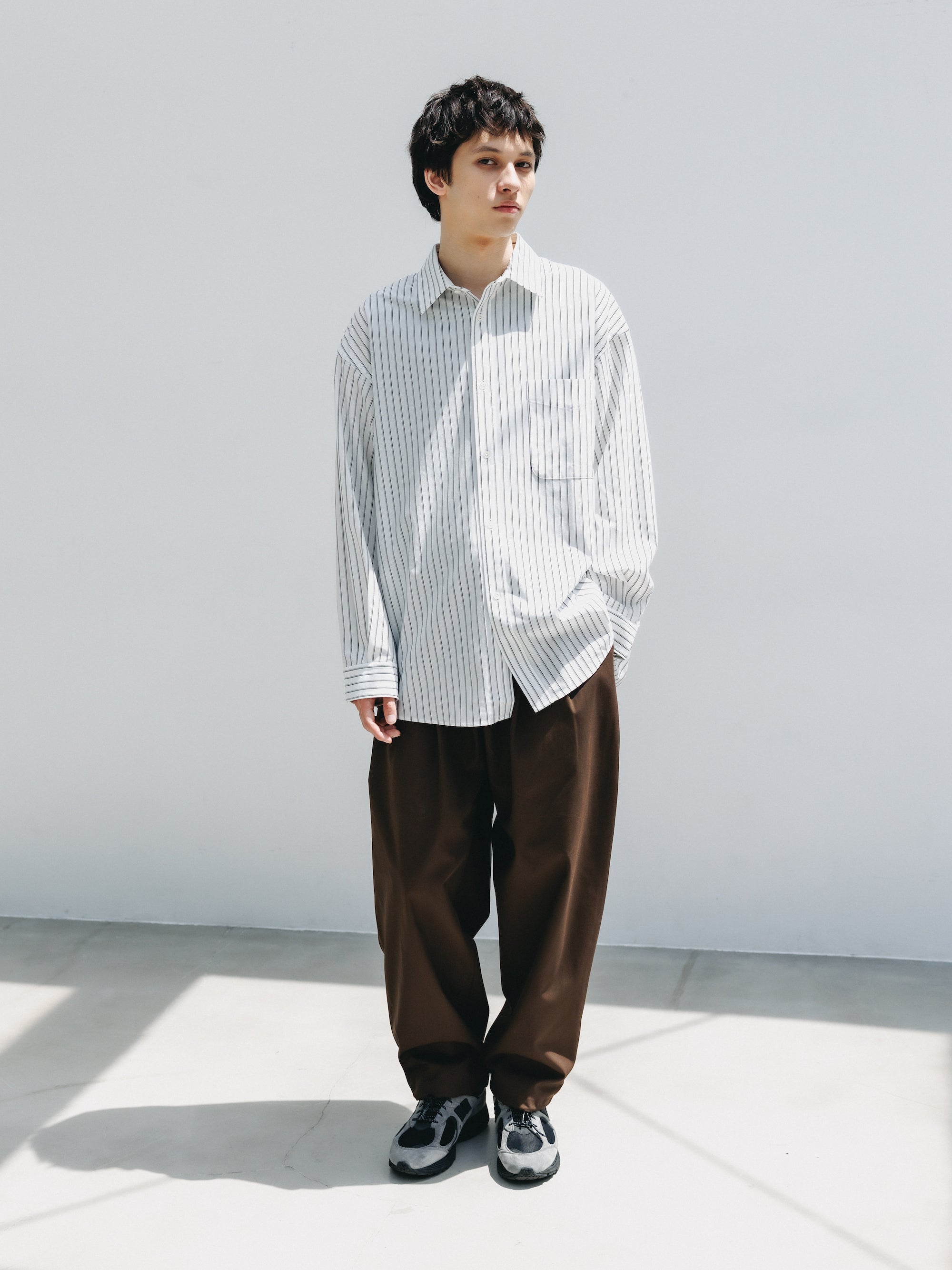 T/C GABARDINE CITY UNIFORM WIDE TAPERED PANTS (BROWN)
