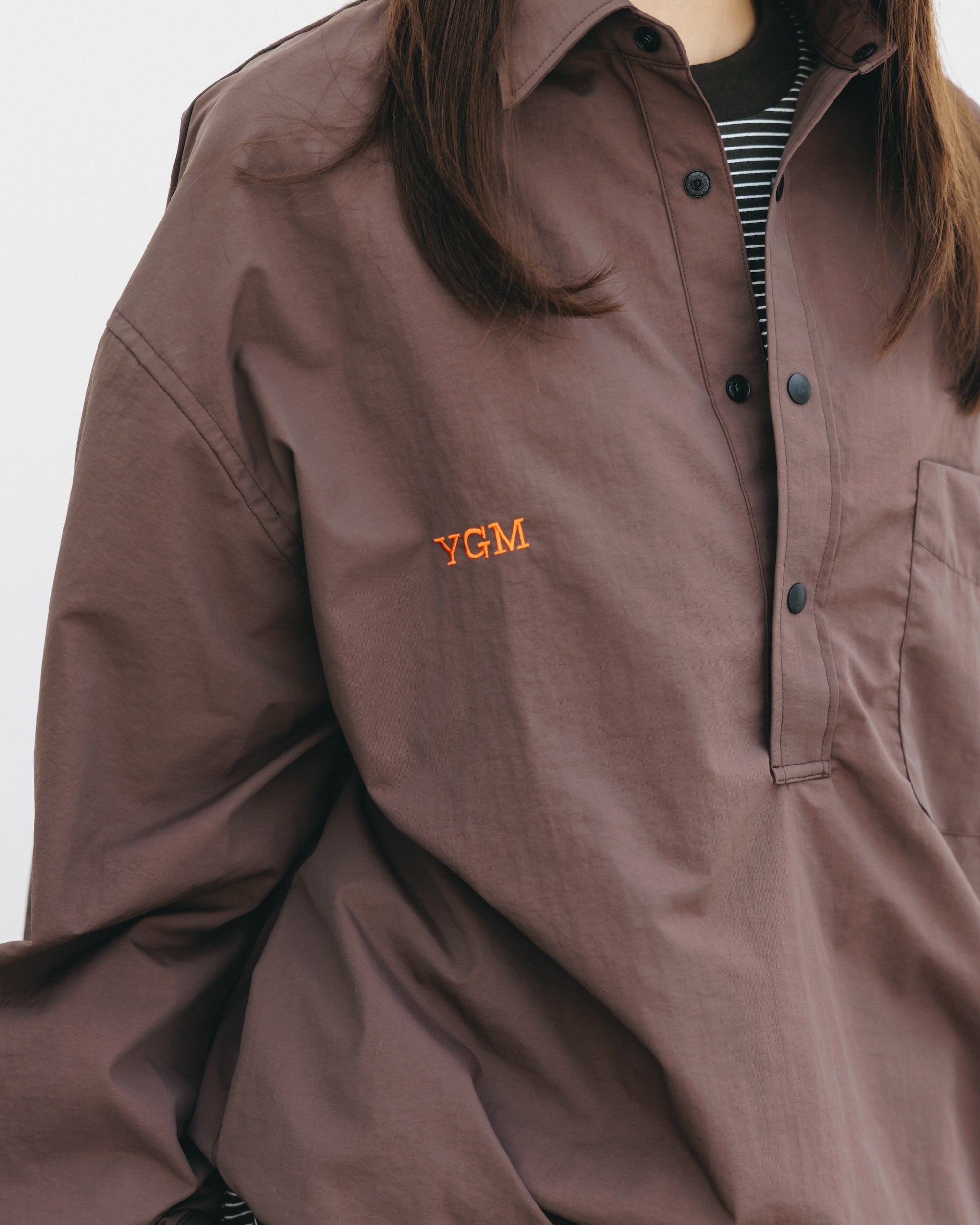 【10.15 WED 20:00- IN STOCK】WATER REPELLENT NYLON CITY UNIFORM L/S PULLOVER SHIRT FOR YGM (BROWN×ORANGE)