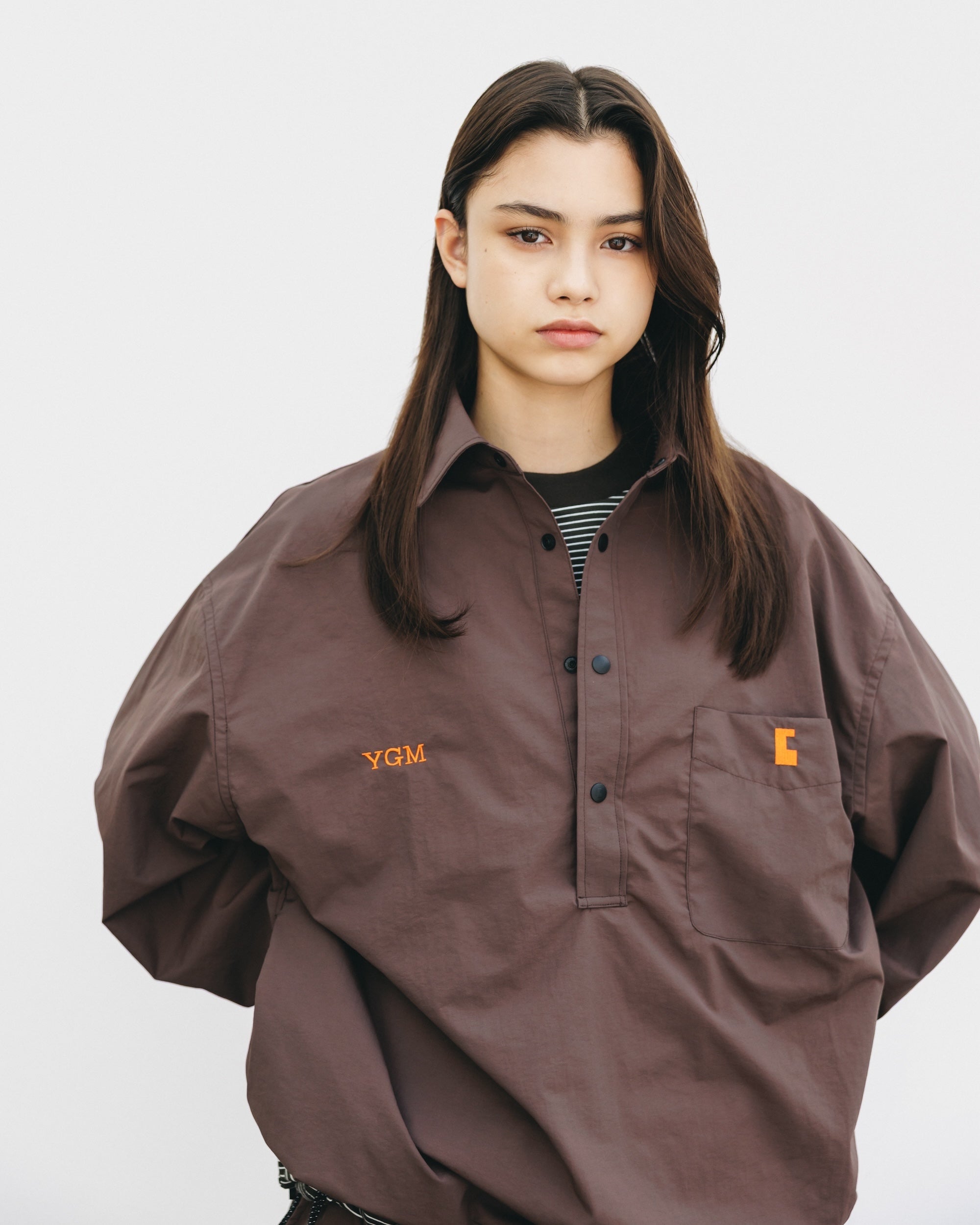 【10.15 WED 20:00- IN STOCK】WATER REPELLENT NYLON CITY UNIFORM L/S PULLOVER SHIRT FOR YGM (BROWN×ORANGE)