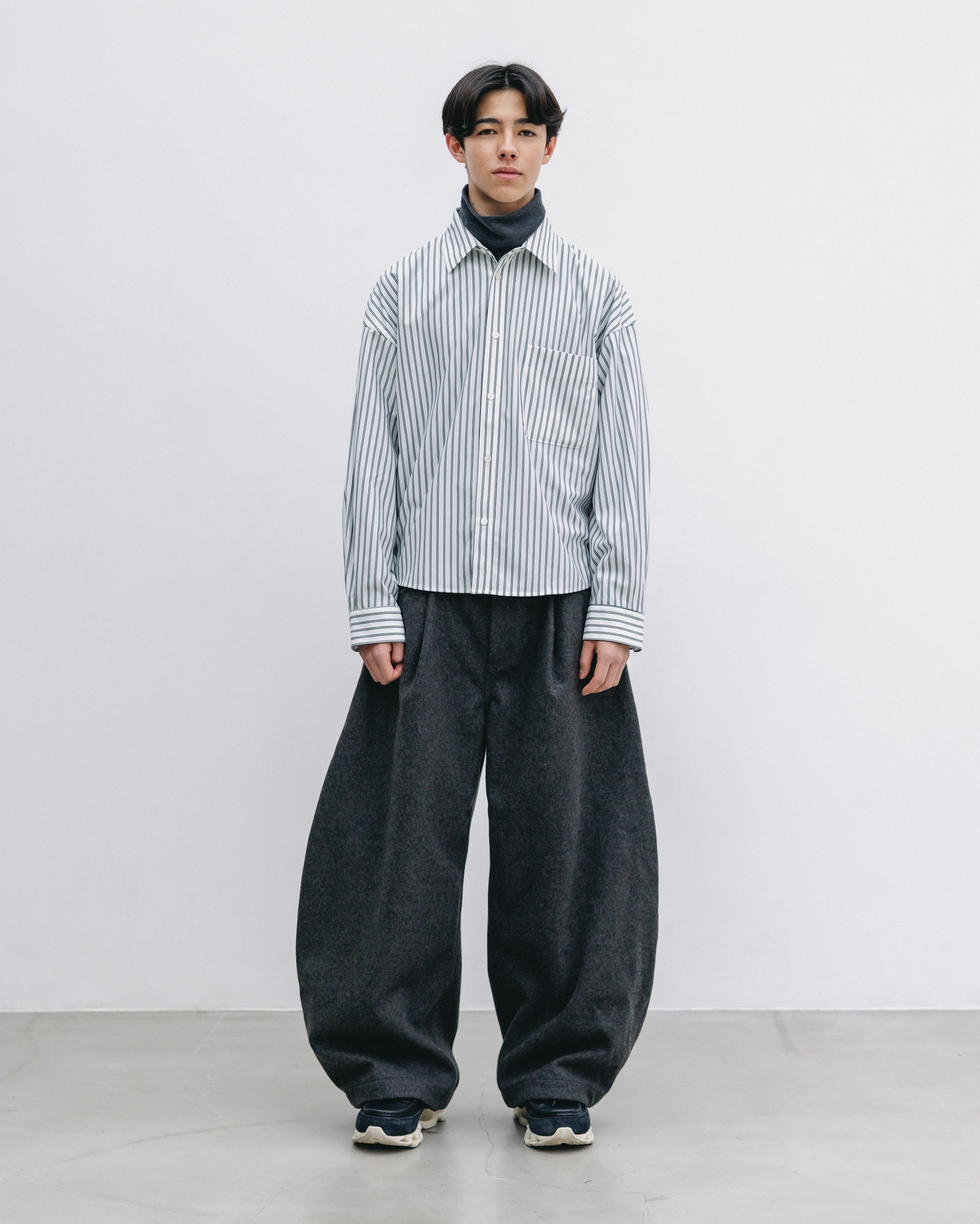 【12.6 SAT 20:00- IN STOCK】46G KNIT CROPPED LENGTH EVERYDAY L/S SHIRT (WHITE STRIPE)