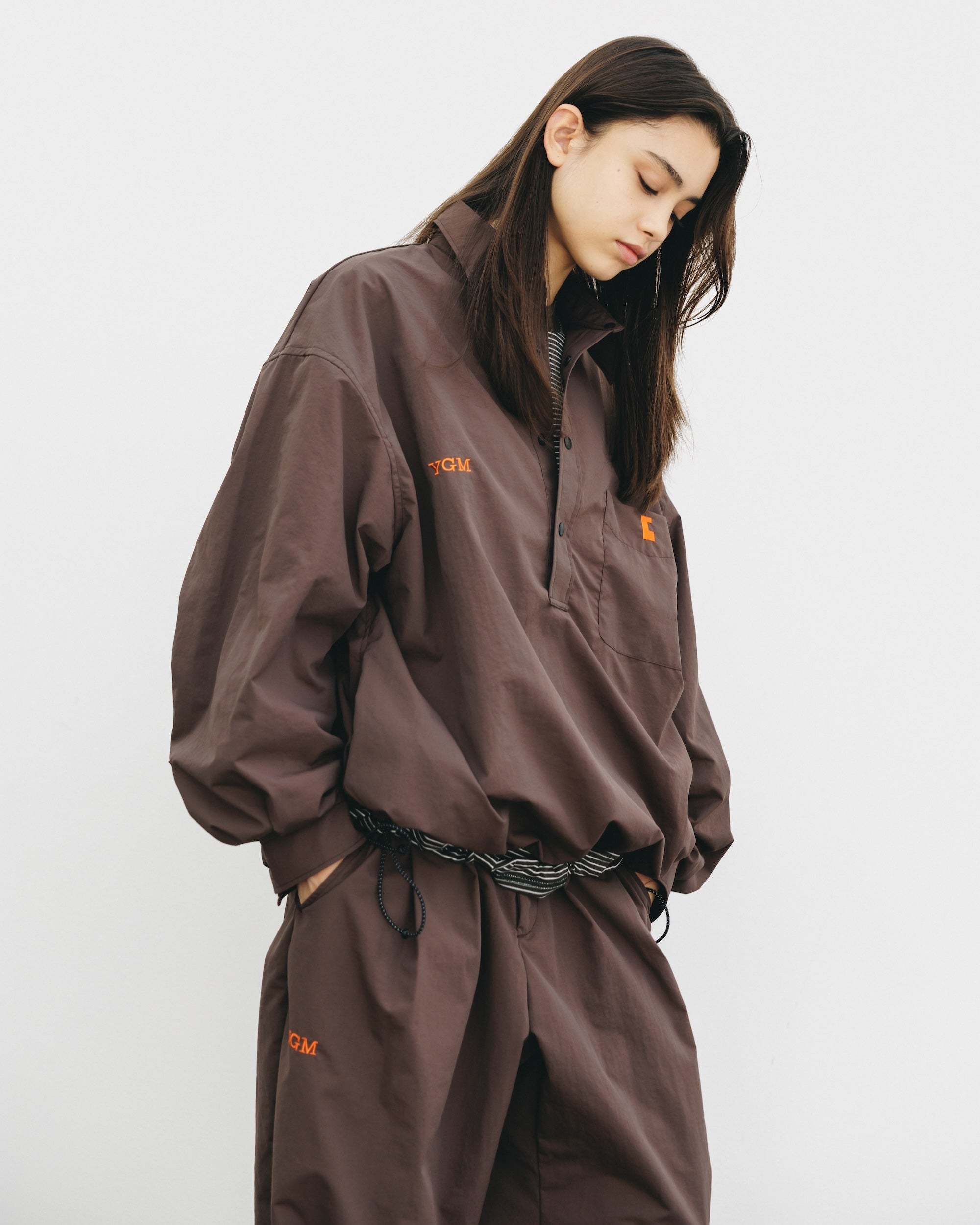【10.15 WED 20:00- IN STOCK】WATER REPELLENT NYLON CITY UNIFORM L/S PULLOVER SHIRT FOR YGM (BROWN×ORANGE)