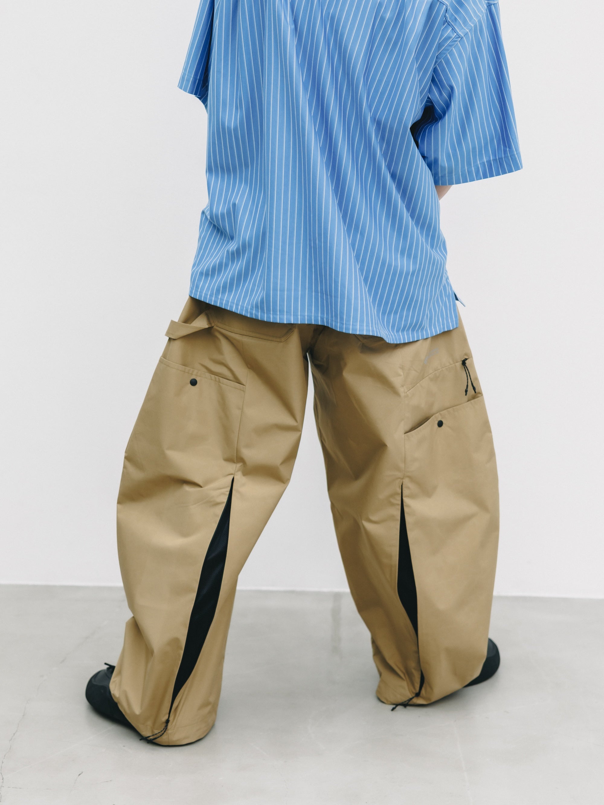 【6.10 WED 20:00- IN STOCK】+phenix WINDSTOPPER® by GORE-TEX LABS CITY MASSIVE UTILITY PANTS (CAMEL BEIGE)