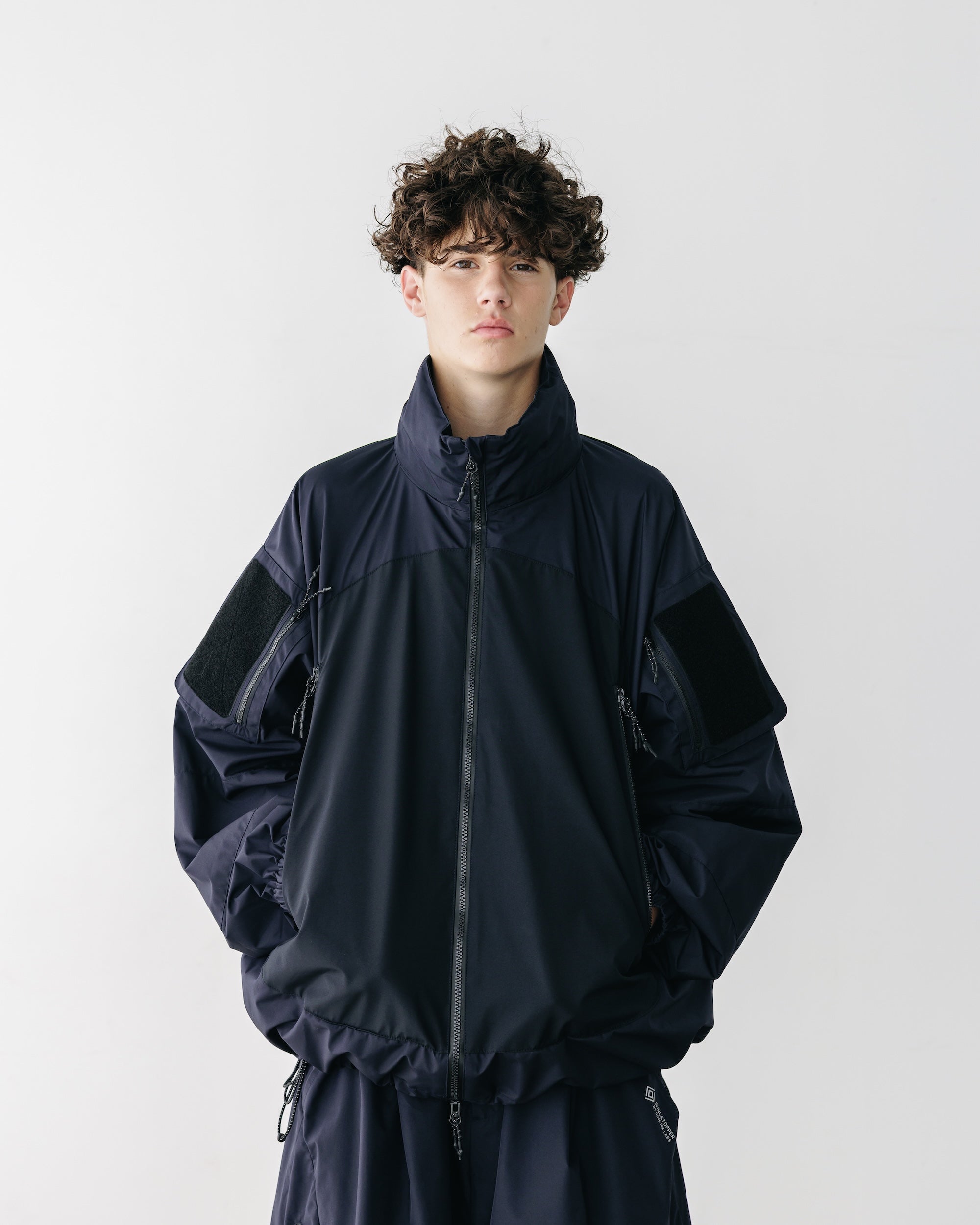 【9.17 WED 20:00- IN STOCK】+phenix WINDSTOPPER® by GORE-TEX LABS CITY MILITARY JACKET (NAVY×BLACK)