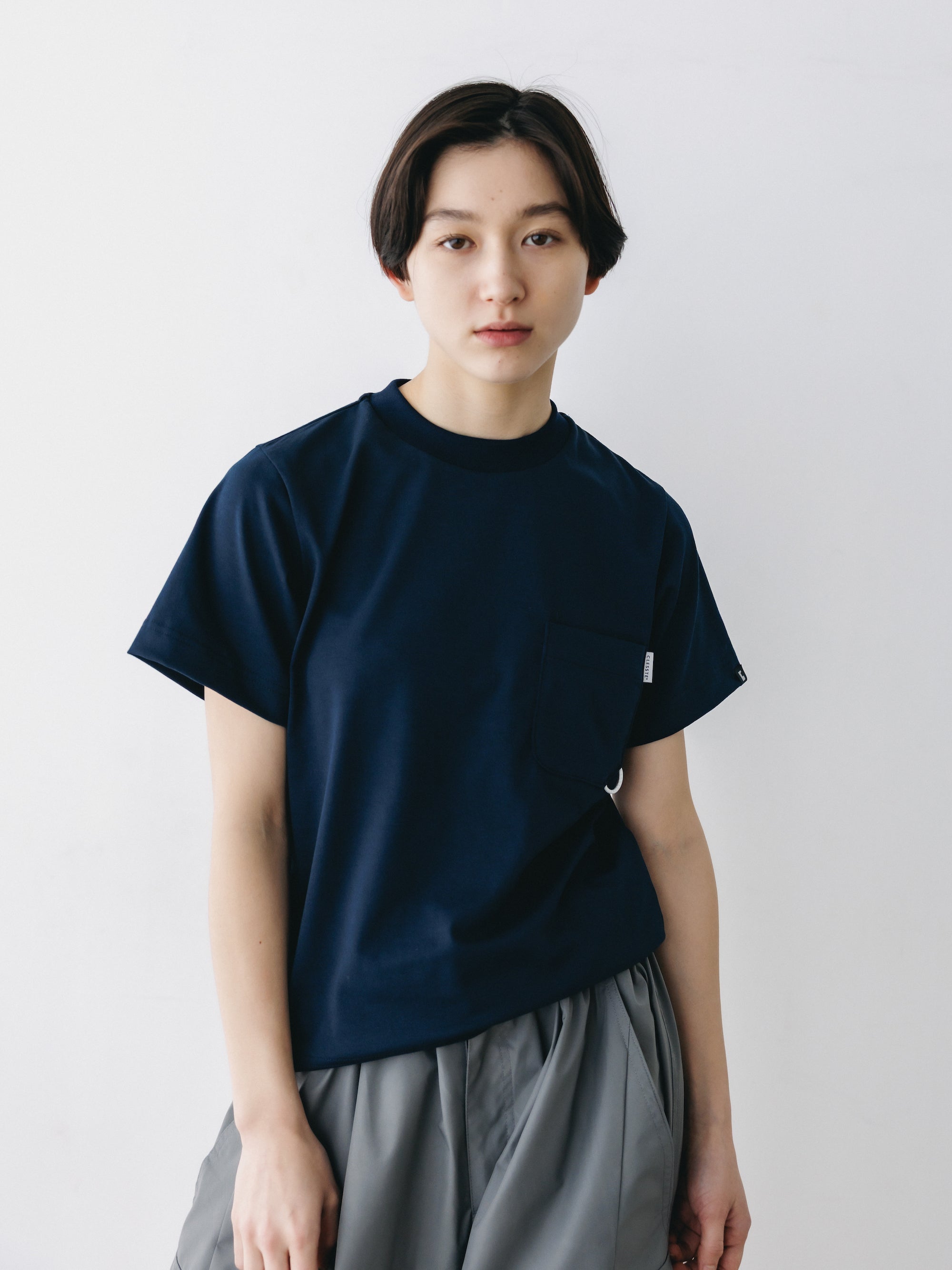 【4.29 WED 20:00- IN STOCK】TECH POCKET S/S T-SHIRT (NAVY)