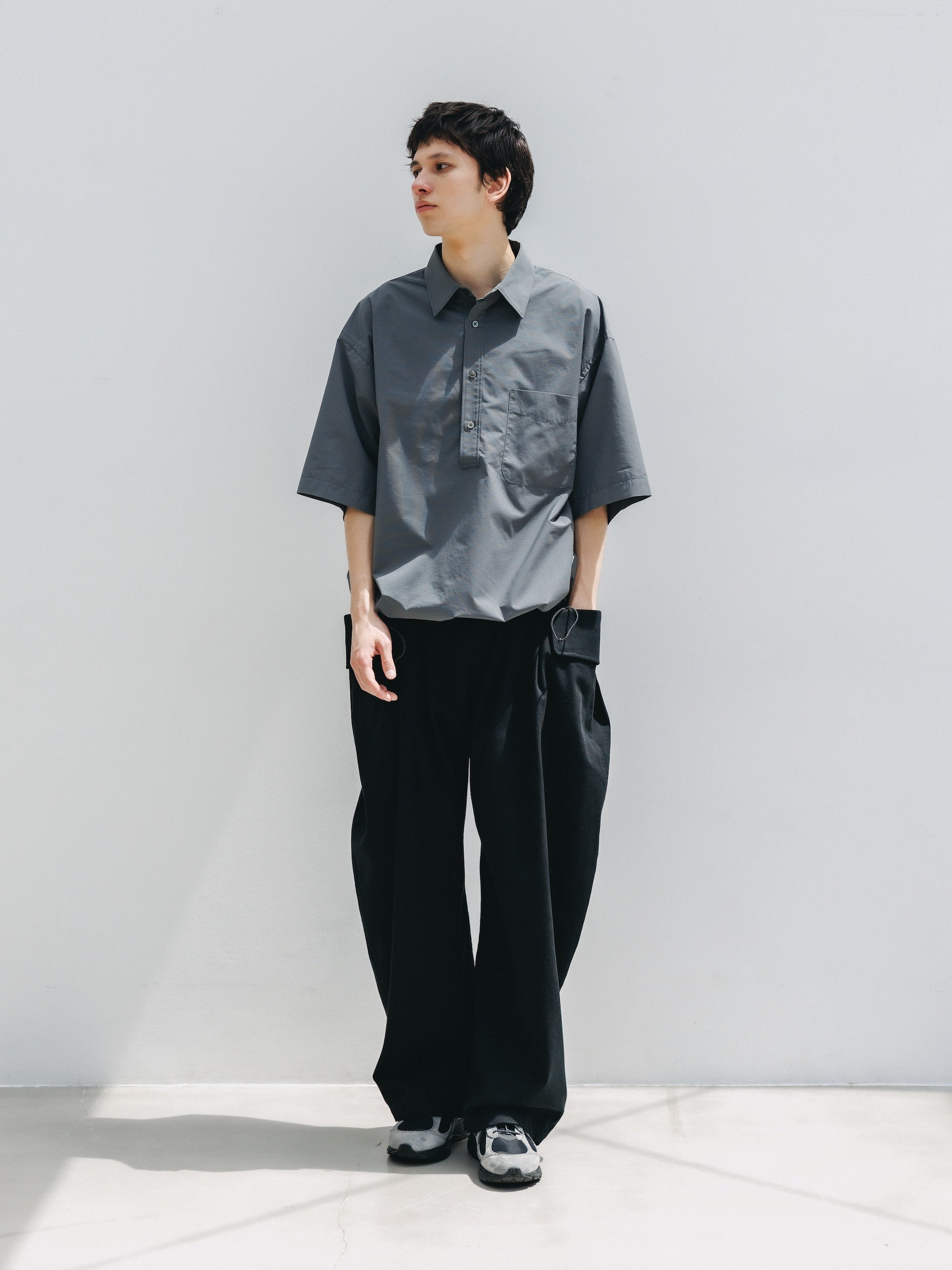 SIDE FLAP CURVE PANTS (BLACK)