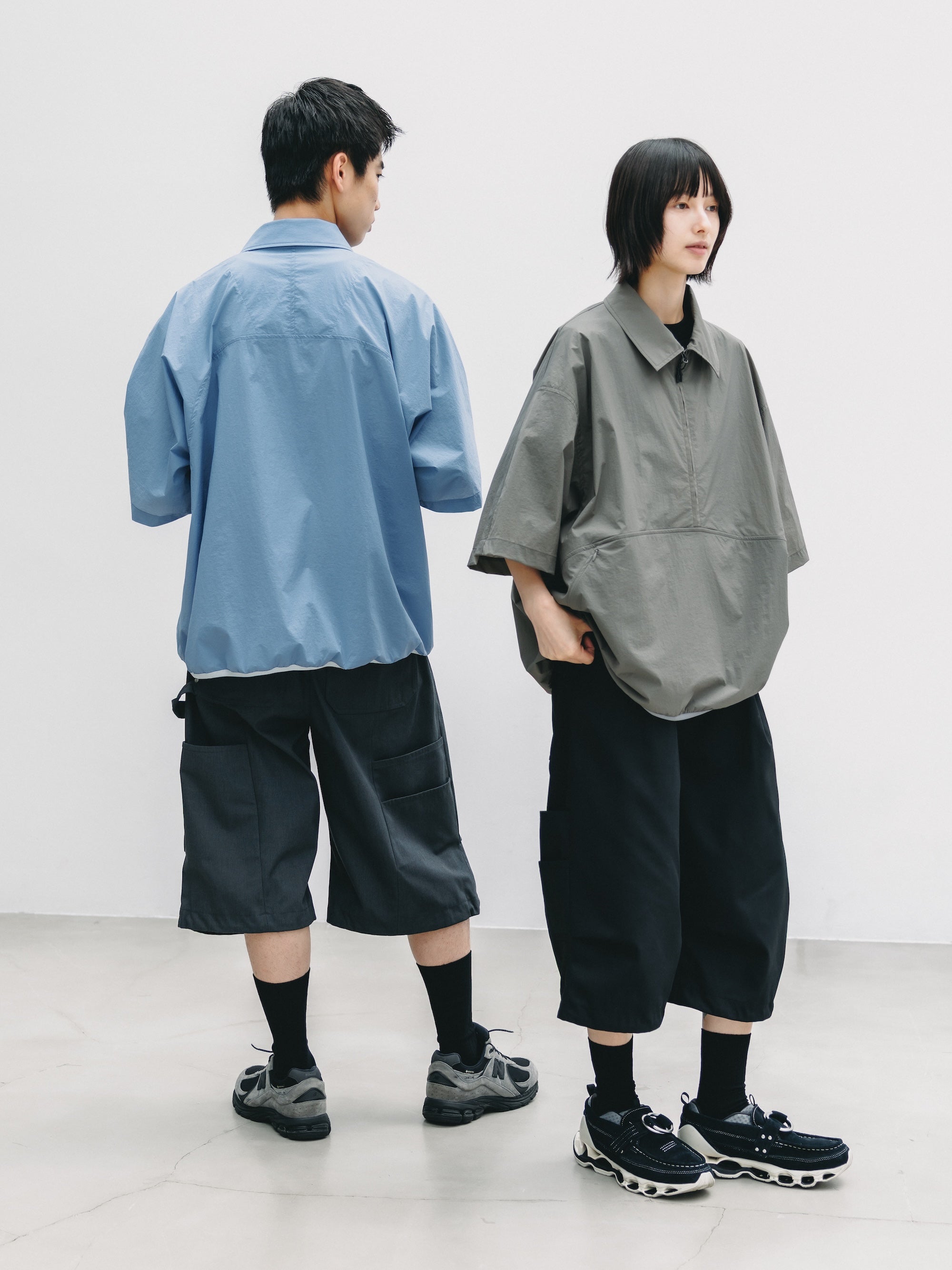 【6.20 SAT 20:00- IN STOCK】HALF ZIP TRAIL S/S SHIRT (CARBON GRAY)