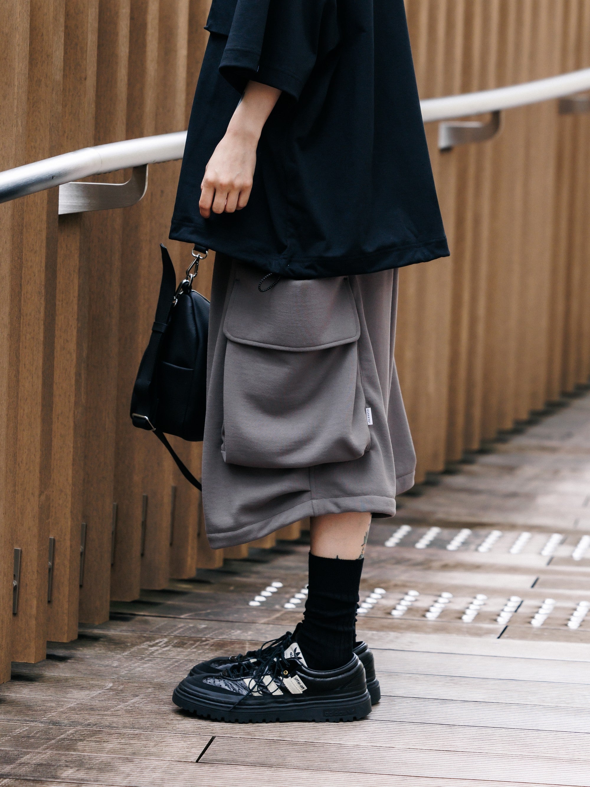 【7.15 WED 20:00- IN STOCK】CITY MILITARY SWEAT HALF PANTS 001 (GRAPHITE TAUPE)