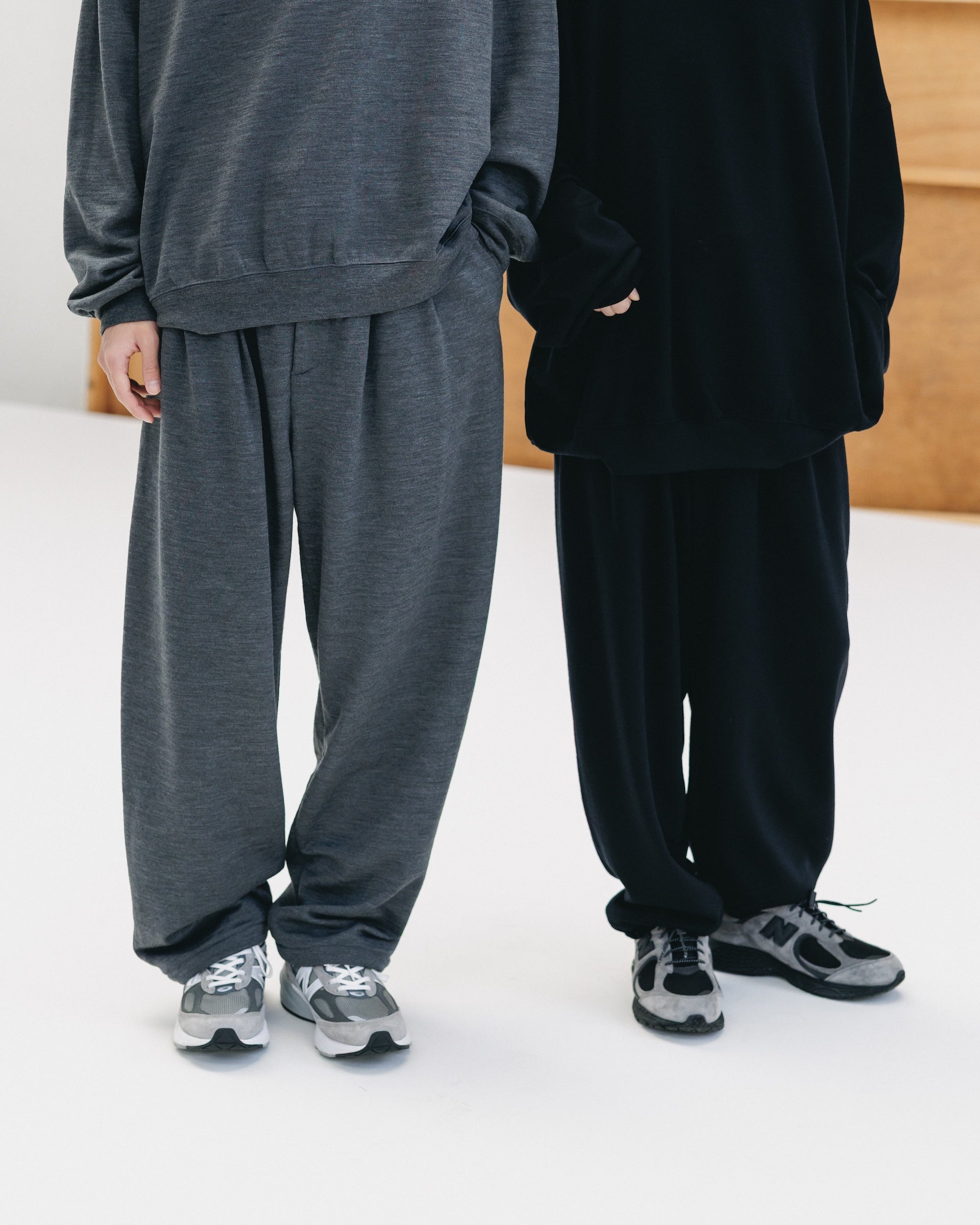 WOOL SWEAT WIDE TAPERED PANTS (GRAY)