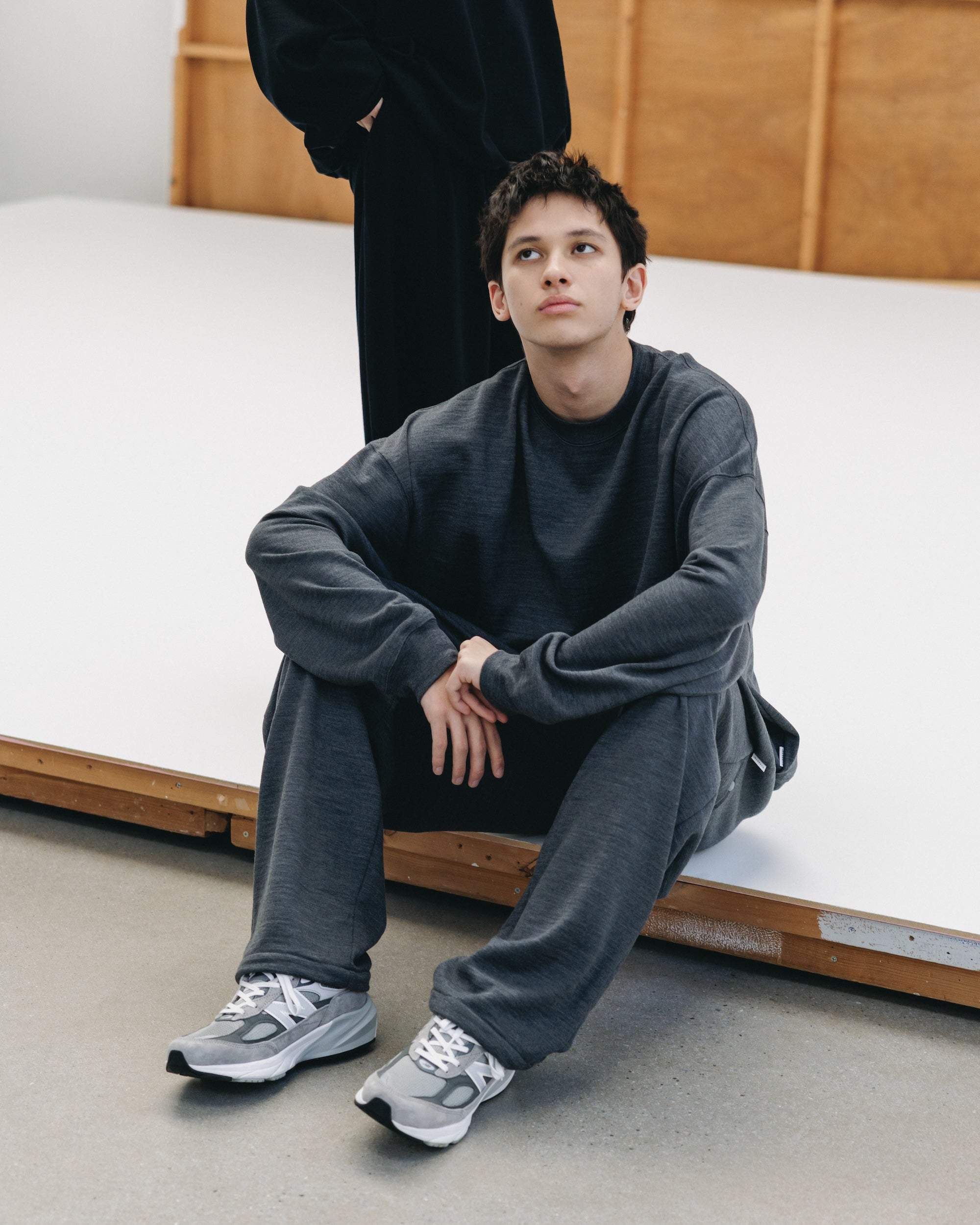 WOOL SWEAT WIDE TAPERED PANTS (GRAY)