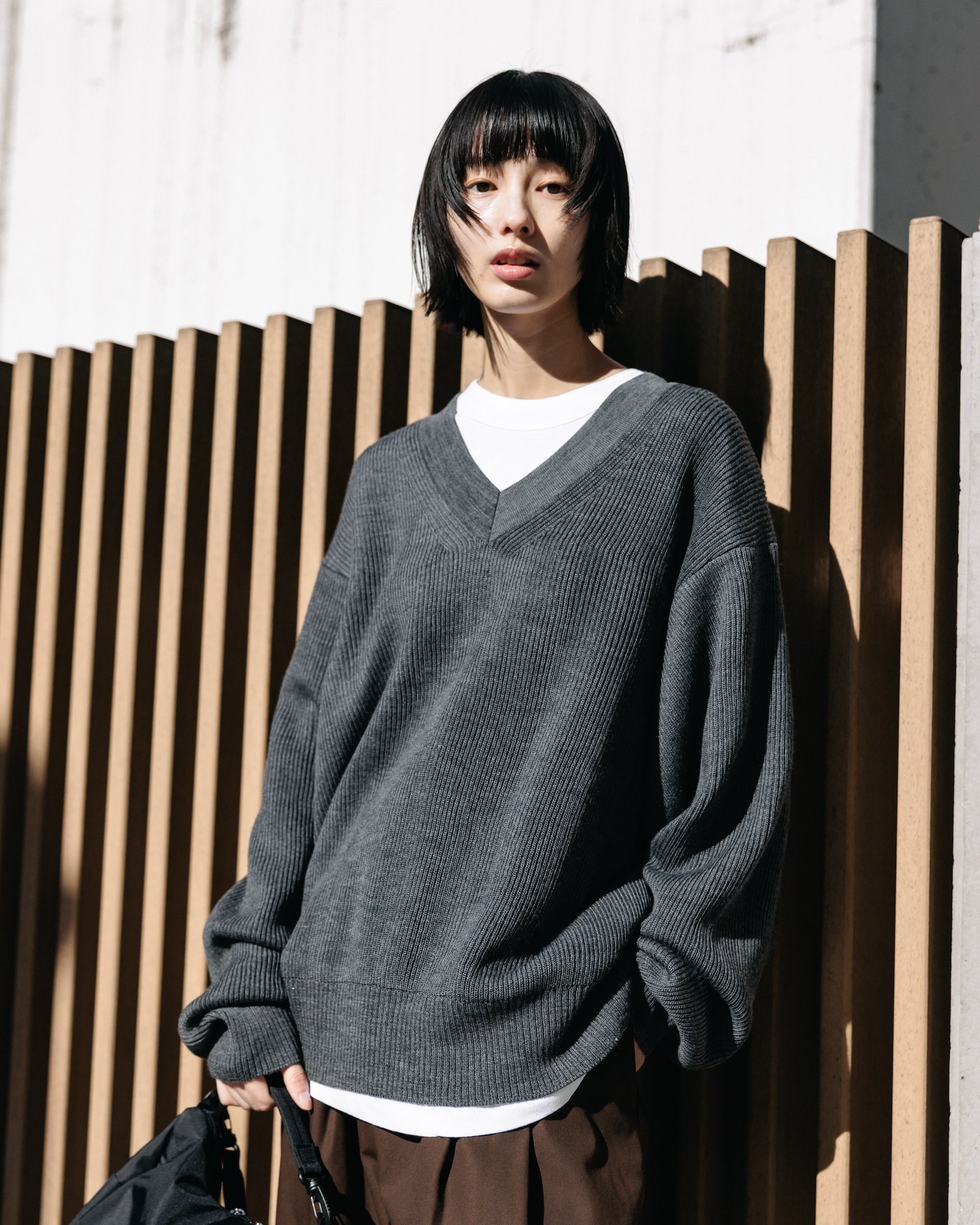 【1.7 WED 20:00- IN STOCK】FINE WOOL V-NECK KNIT PULLOVER (GRAY)