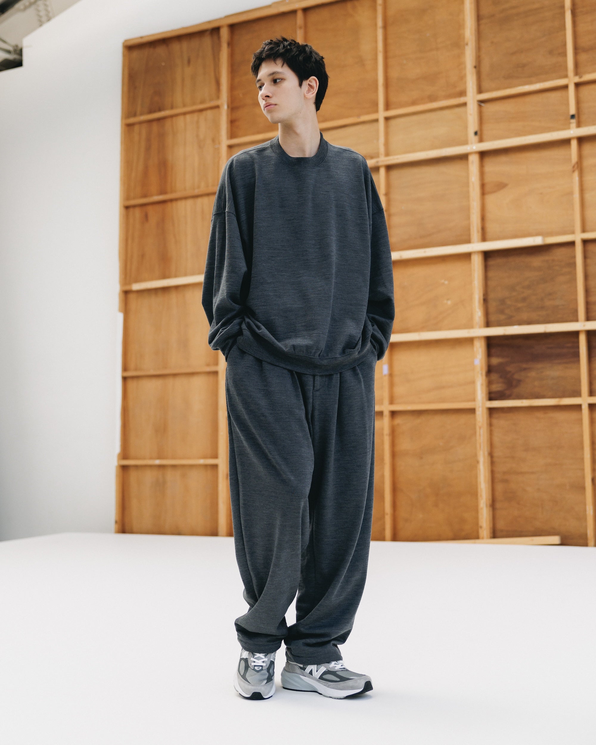 WOOL SWEAT WIDE TAPERED PANTS (GRAY)