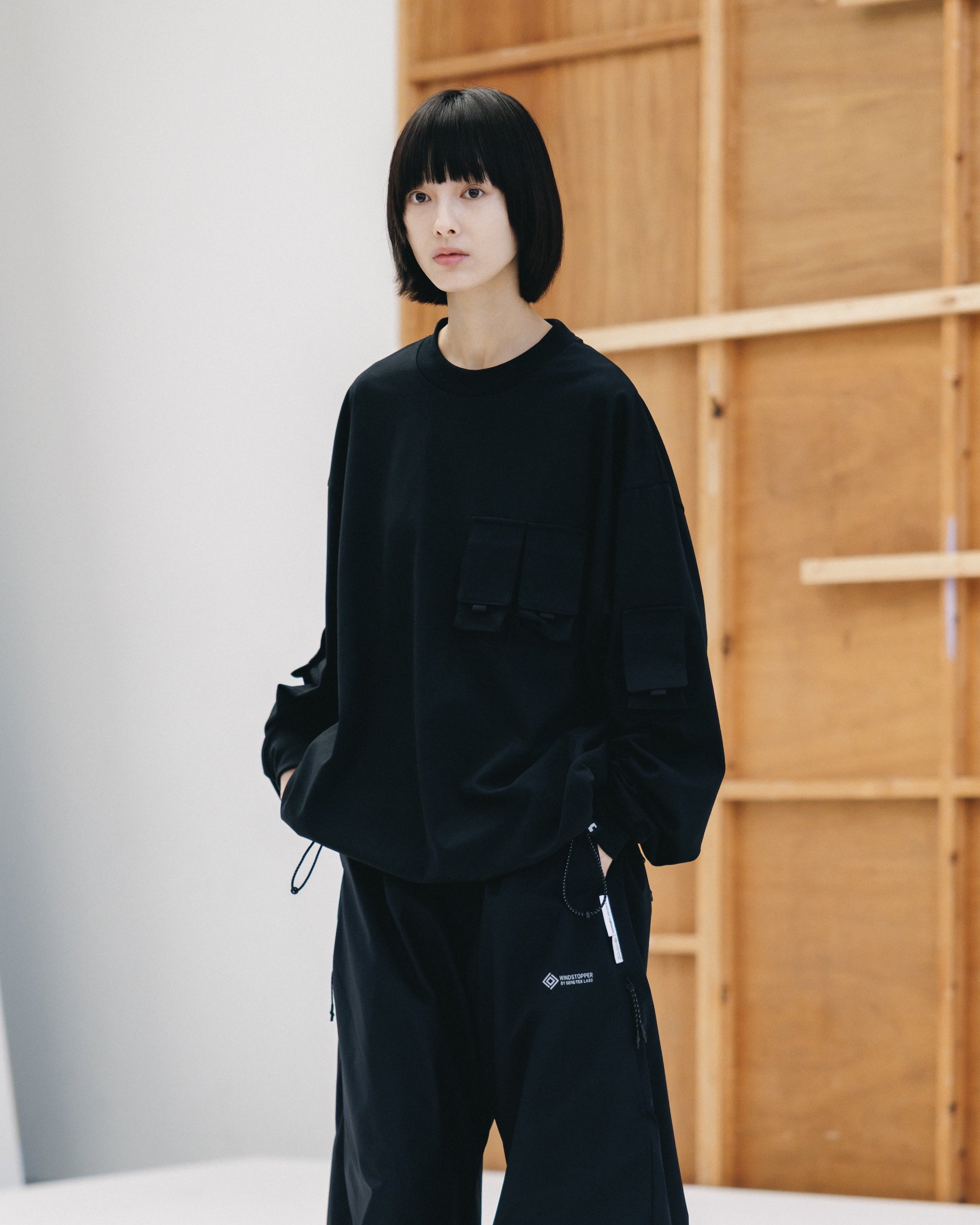 MULTI POCKET L/S T-SHIRT (BLACK)