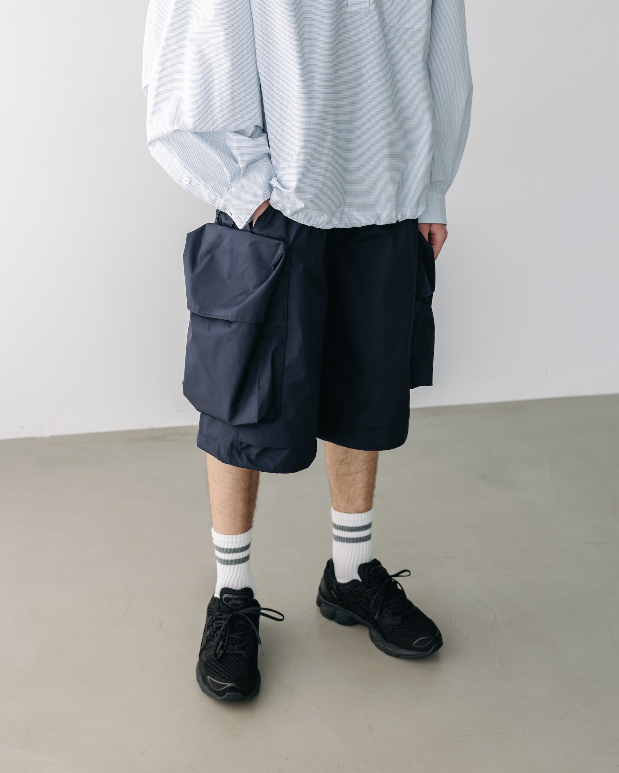 【5.6 TUE 20:00- IN STOCK】+phenix WINDSTOPPER® by GORE-TEX LABS CITY MILITARY HALF PANTS 002 (NAVY)