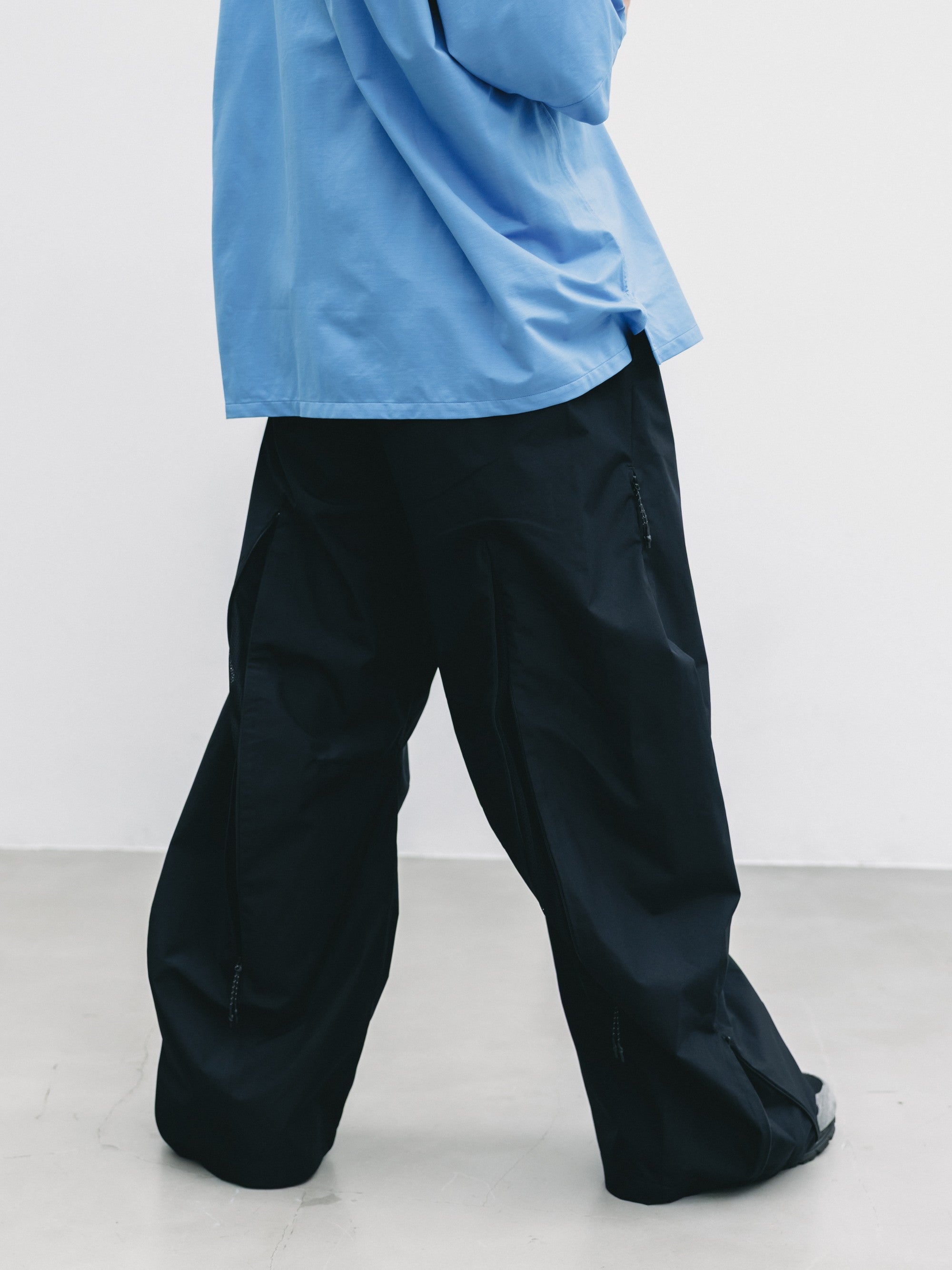 【6.20 SAT 20:00- IN STOCK】 +phenix WINDSTOPPER® by GORE-TEX LABS CITY BARREL LEG PANTS (BLACK)