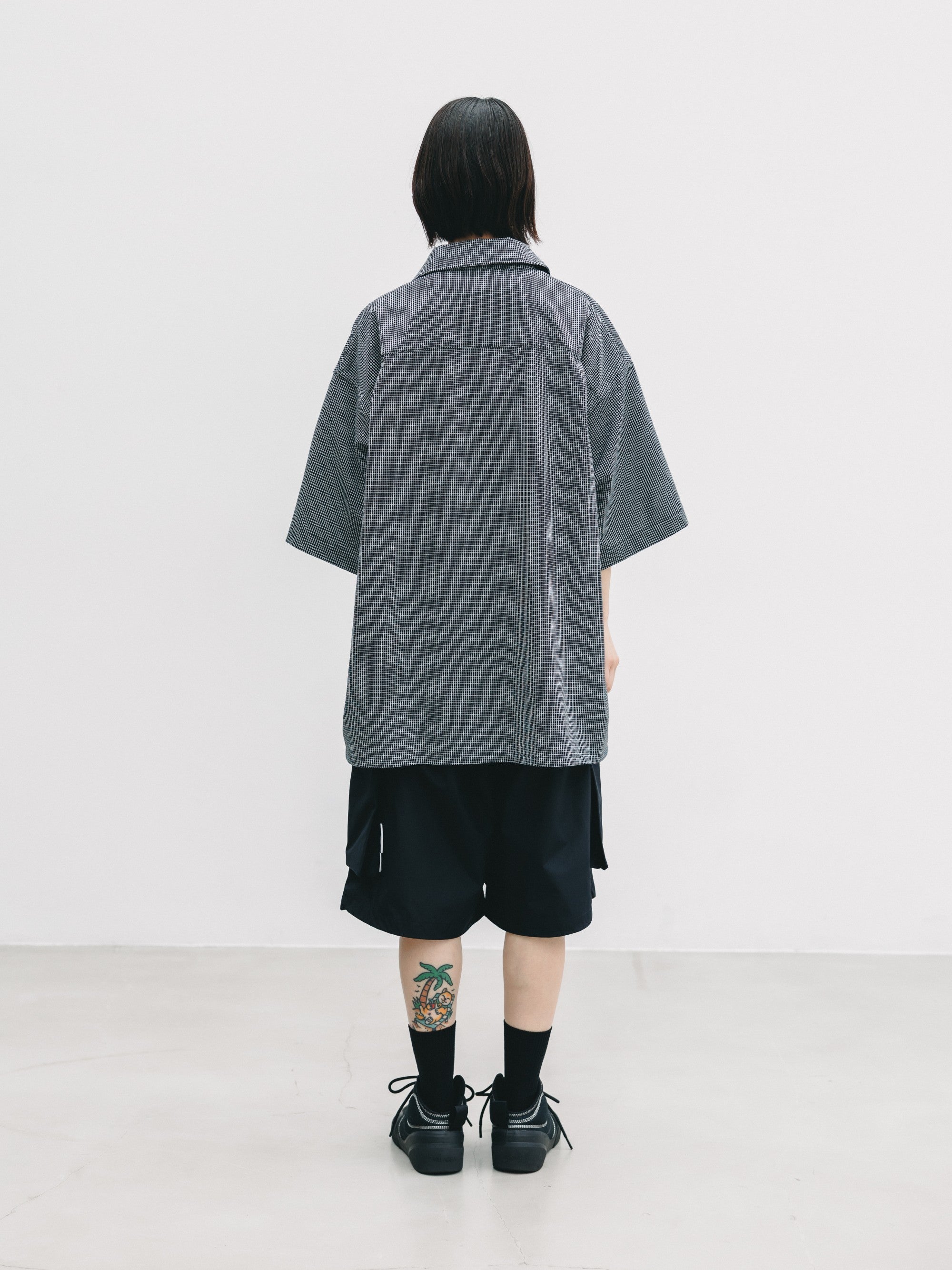 【7.8 WED 20:00- IN STOCK】MINI GRID CHECK 36G KNIT EVERYDAY ZIP UP S/S SHIRT (BLACK×WHITE)