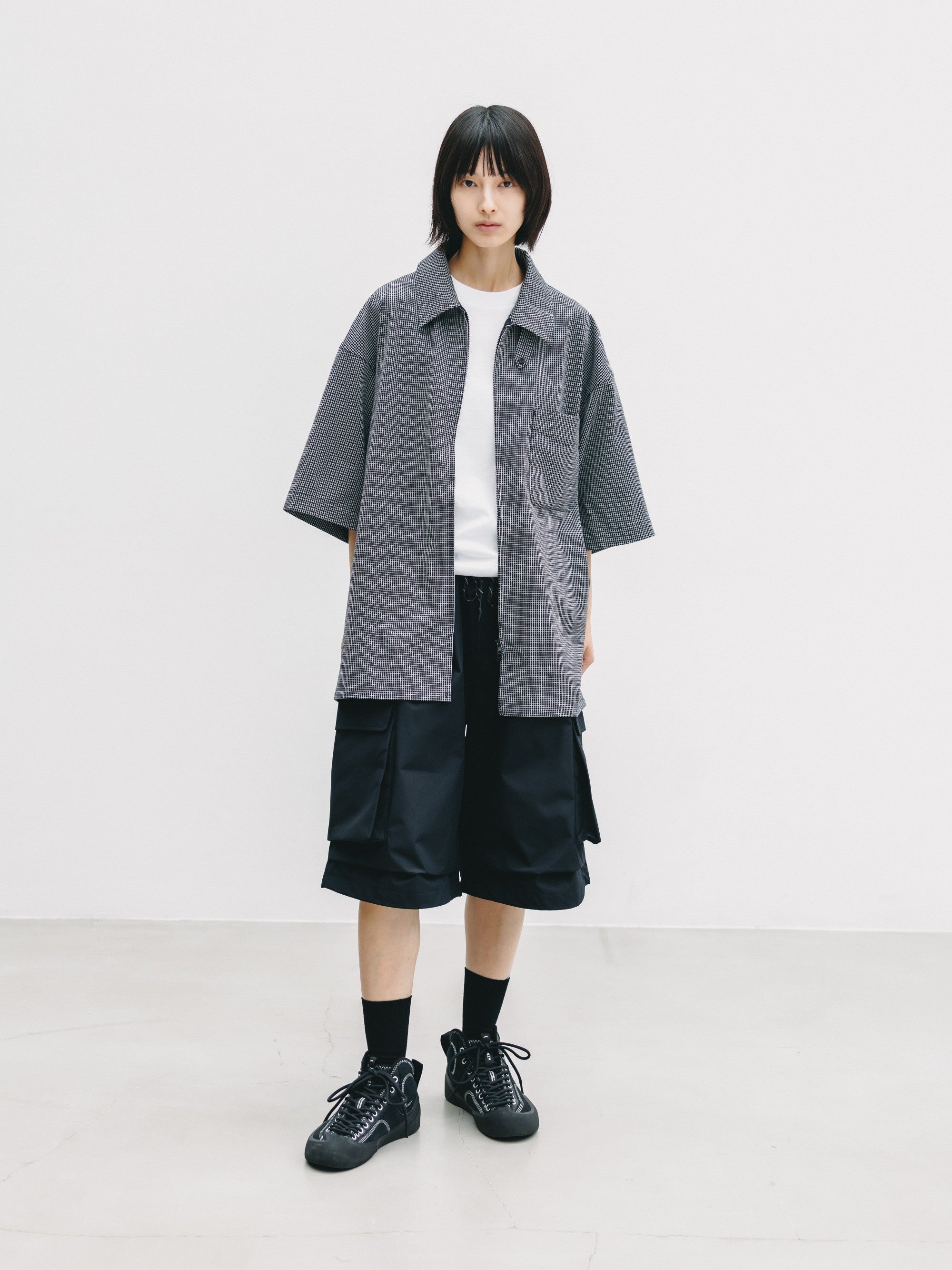 【7.8 WED 20:00- IN STOCK】MINI GRID CHECK 36G KNIT EVERYDAY ZIP UP S/S SHIRT (BLACK×WHITE)