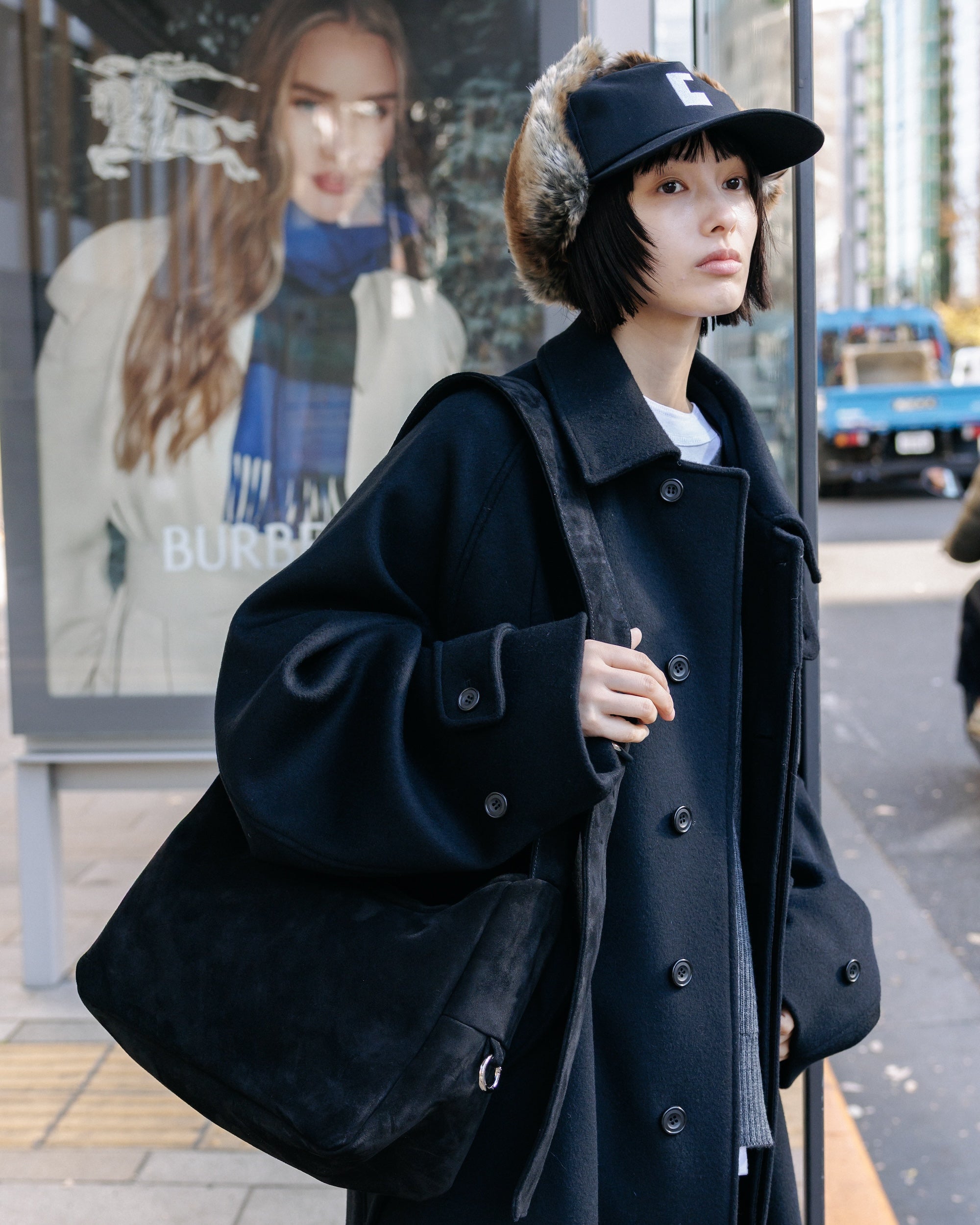 【1.7 WED 20:00- IN STOCK】SUEDE HOLIDAY BAG (BLACK)