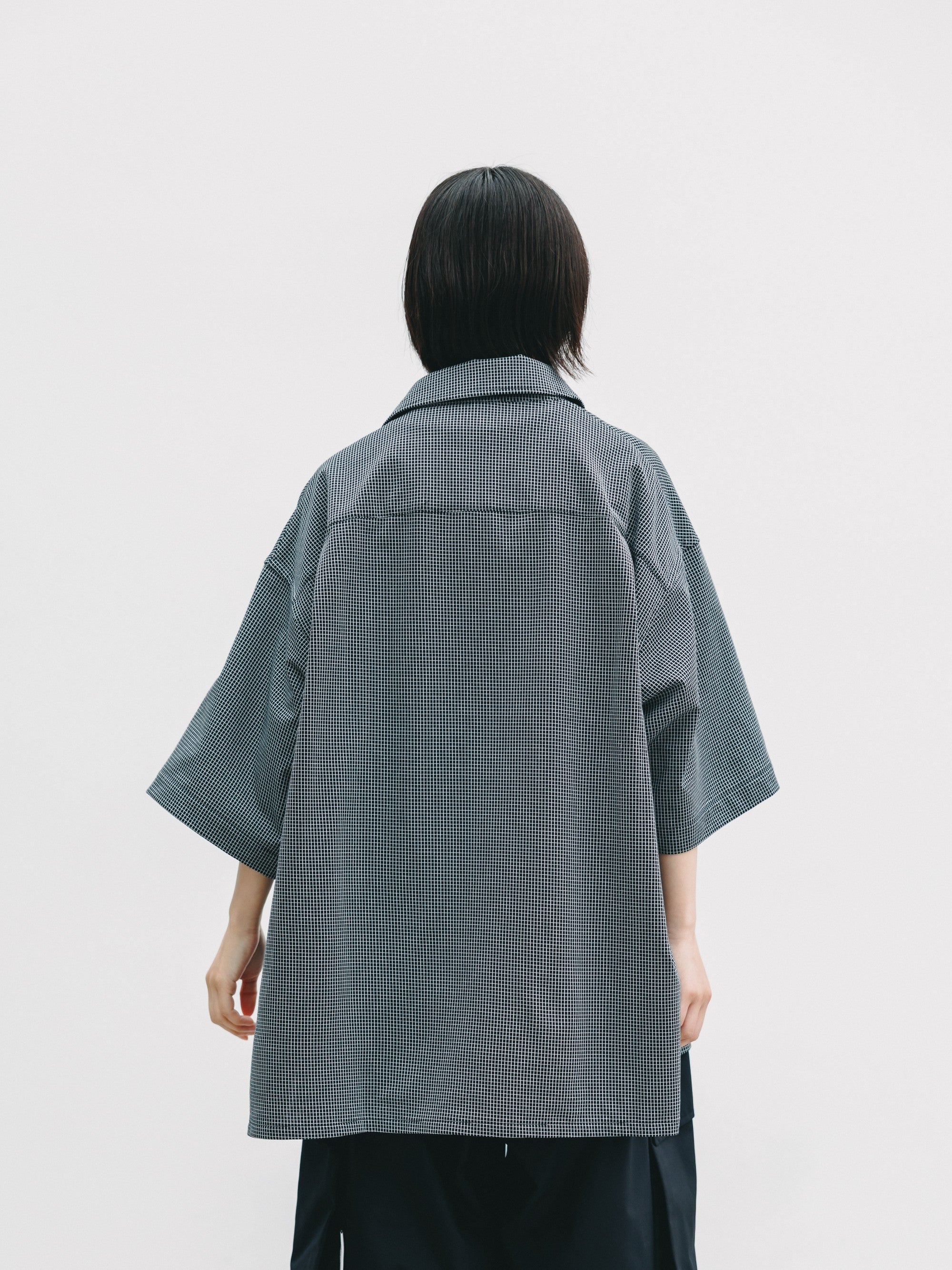 【7.8 WED 20:00- IN STOCK】MINI GRID CHECK 36G KNIT EVERYDAY ZIP UP S/S SHIRT (BLACK×WHITE)