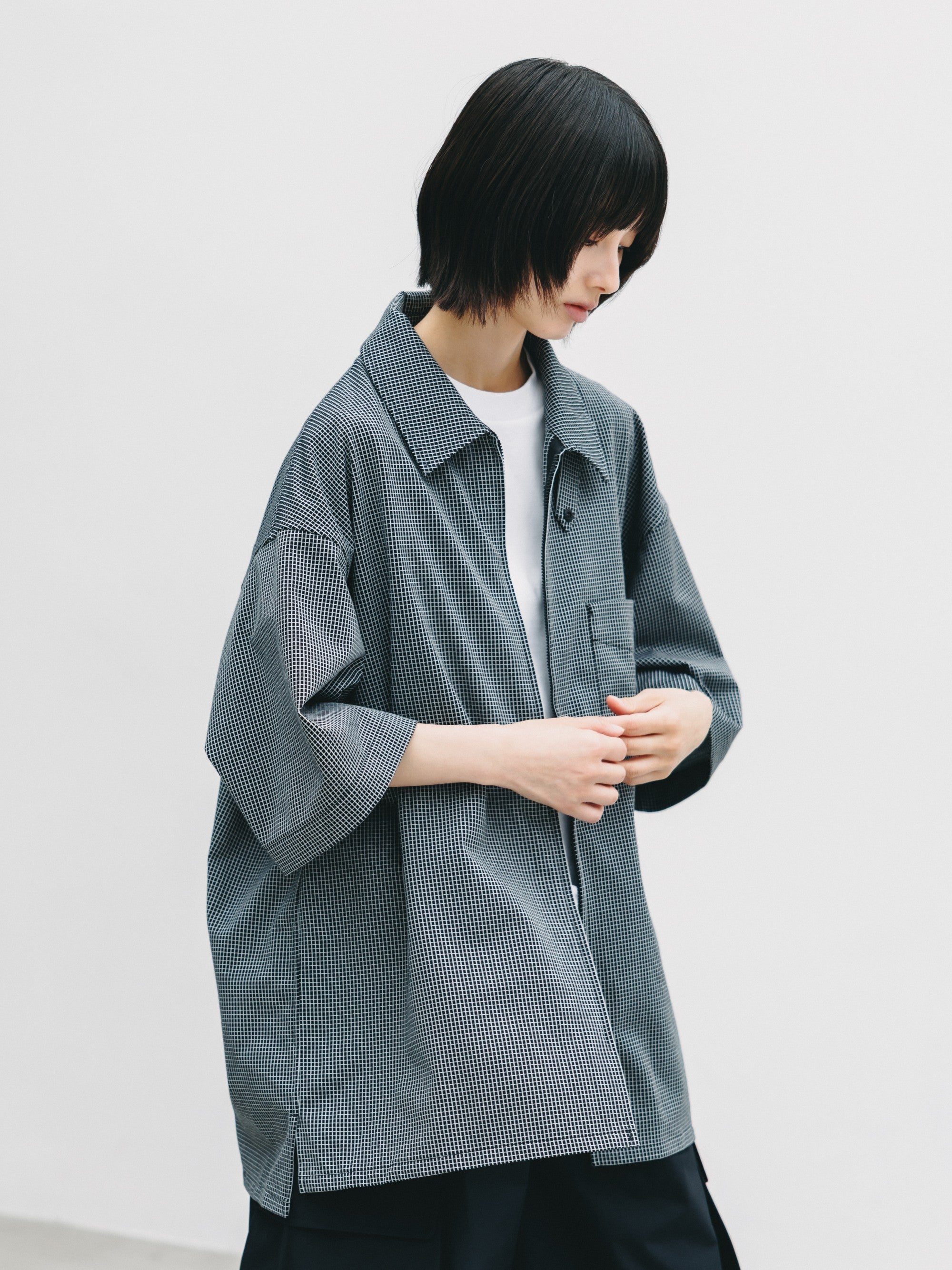 【7.8 WED 20:00- IN STOCK】MINI GRID CHECK 36G KNIT EVERYDAY ZIP UP S/S SHIRT (BLACK×WHITE)