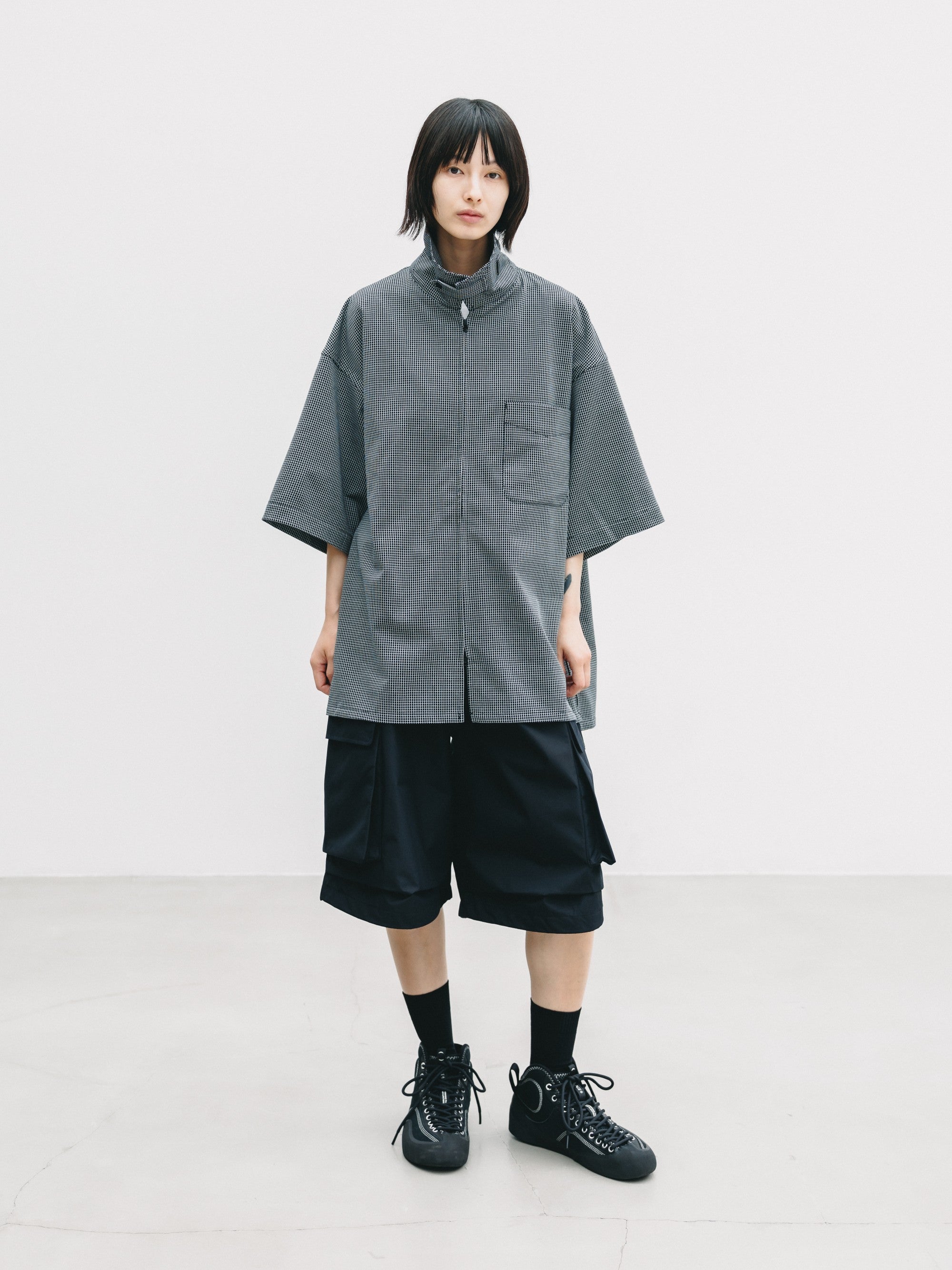 【7.8 WED 20:00- IN STOCK】MINI GRID CHECK 36G KNIT EVERYDAY ZIP UP S/S SHIRT (BLACK×WHITE)