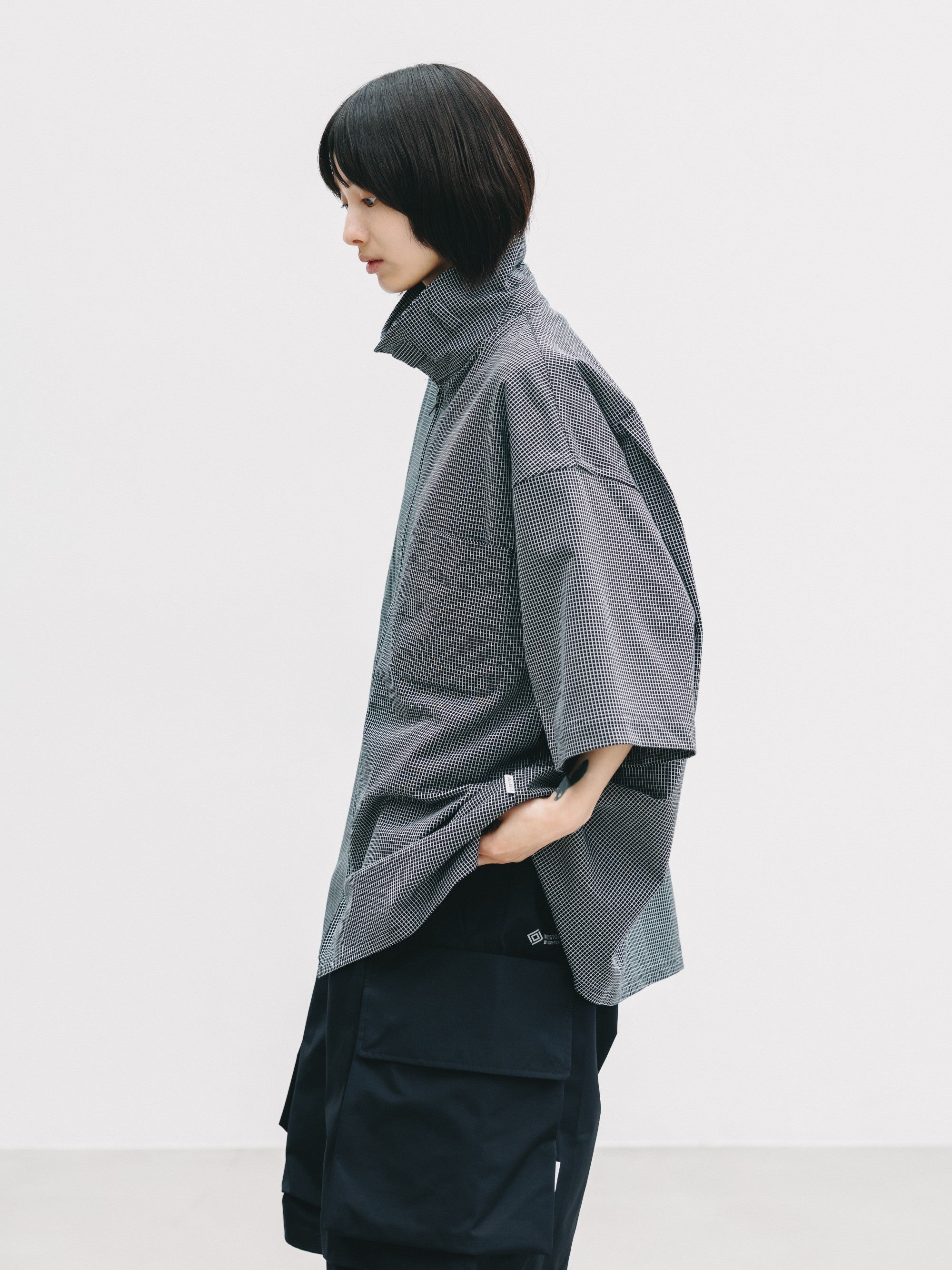 【7.8 WED 20:00- IN STOCK】MINI GRID CHECK 36G KNIT EVERYDAY ZIP UP S/S SHIRT (BLACK×WHITE)