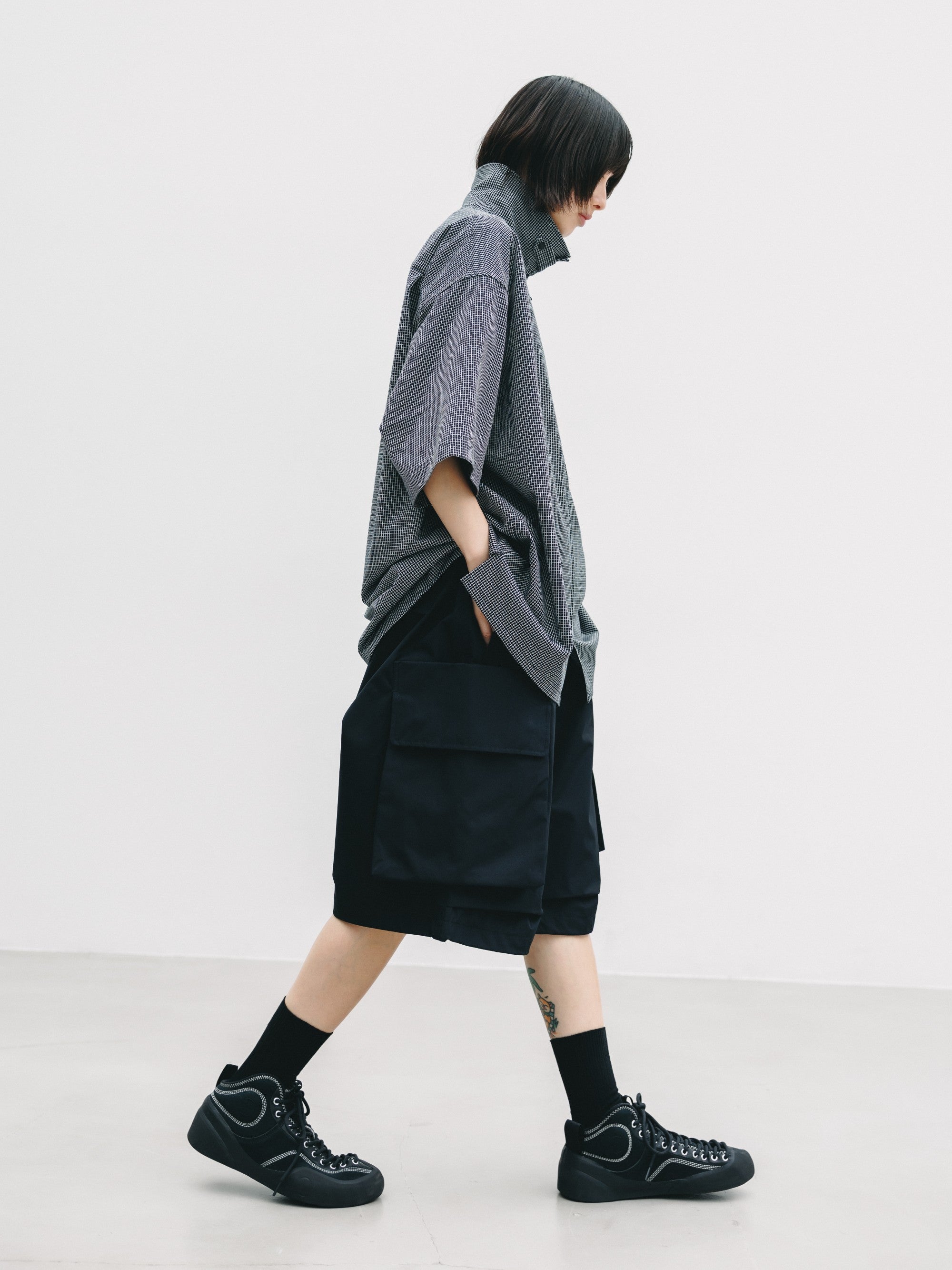 【7.8 WED 20:00- IN STOCK】MINI GRID CHECK 36G KNIT EVERYDAY ZIP UP S/S SHIRT (BLACK×WHITE)