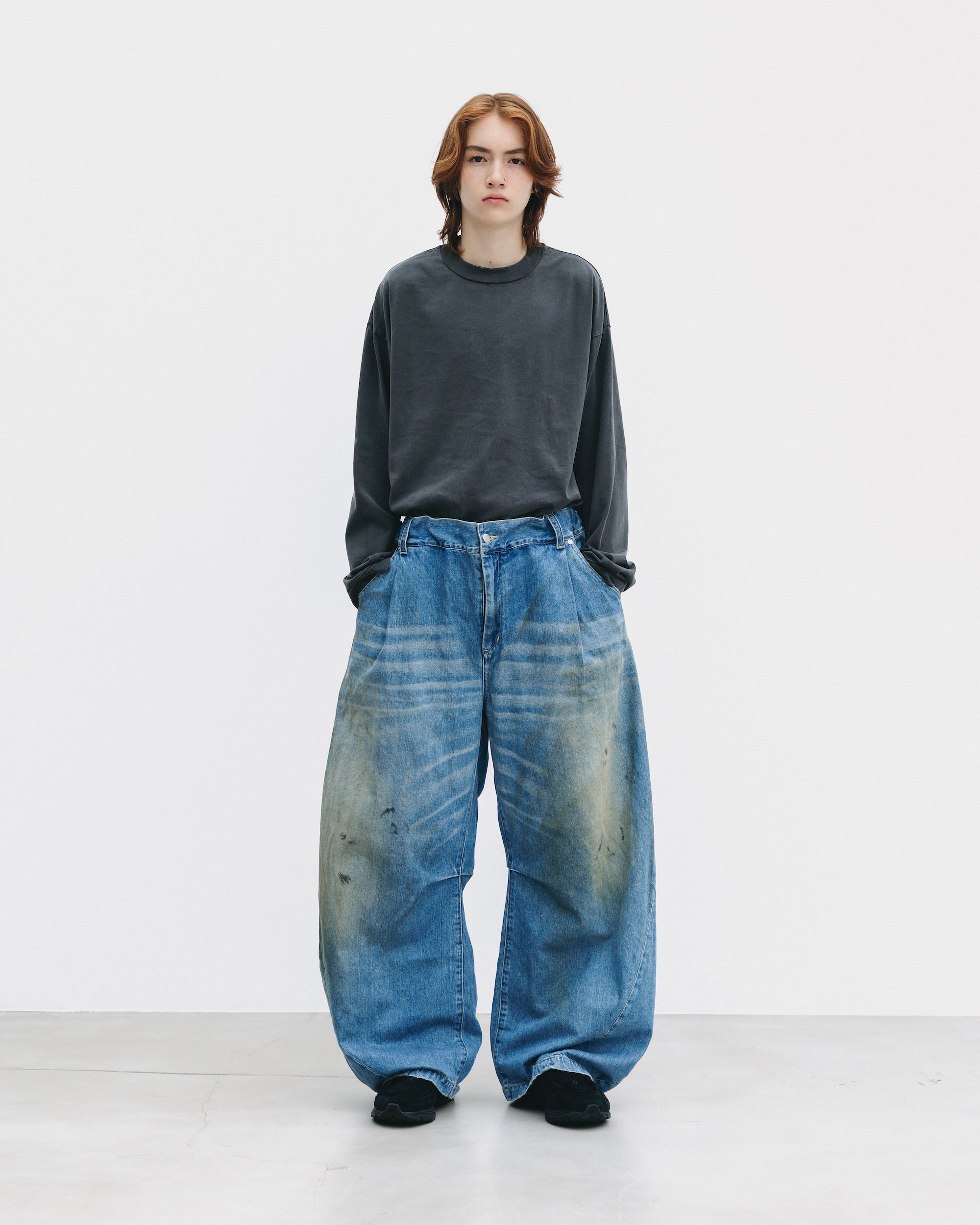 【10.1 WED 20:00- IN STOCK】VINTAGE DYED SELVEDGE DENIM BARREL LEG PANTS (VINTAGE LIGHT INDIGO)