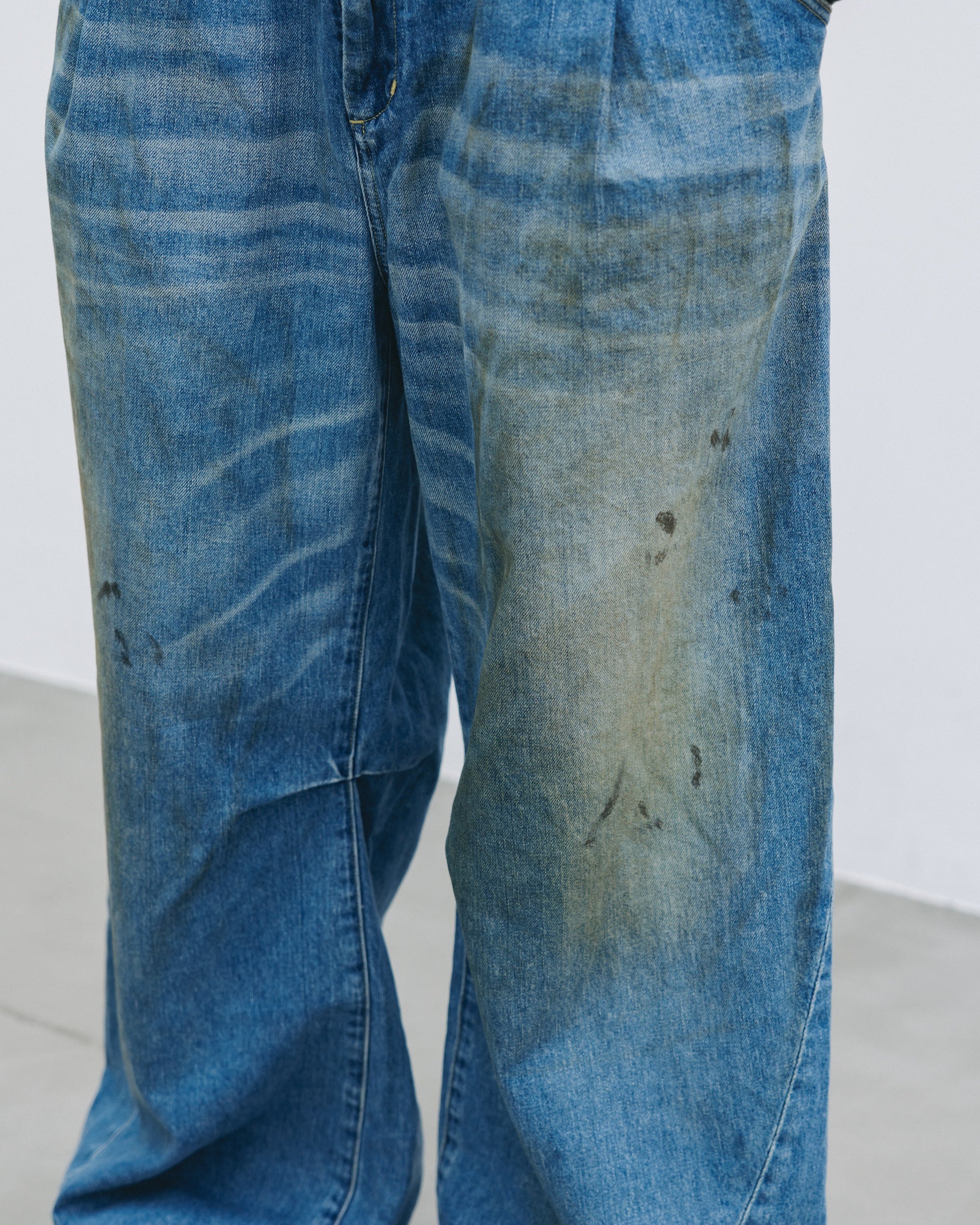 【10.1 WED 20:00- IN STOCK】VINTAGE DYED SELVEDGE DENIM BARREL LEG PANTS (VINTAGE LIGHT INDIGO)