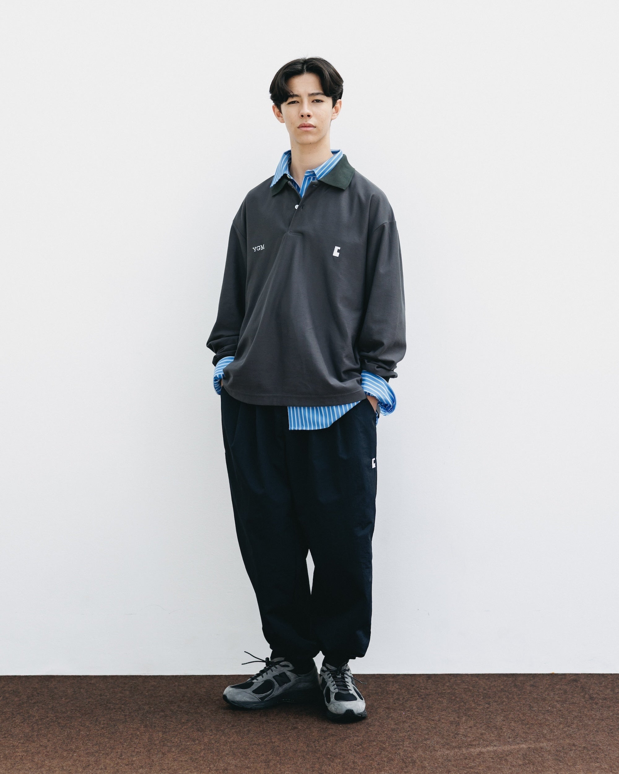 【10.15 WED 20:00- IN STOCK】"C" COTTON CITY L/S POLO SHIRT FOR YGM (CHARCOAL)