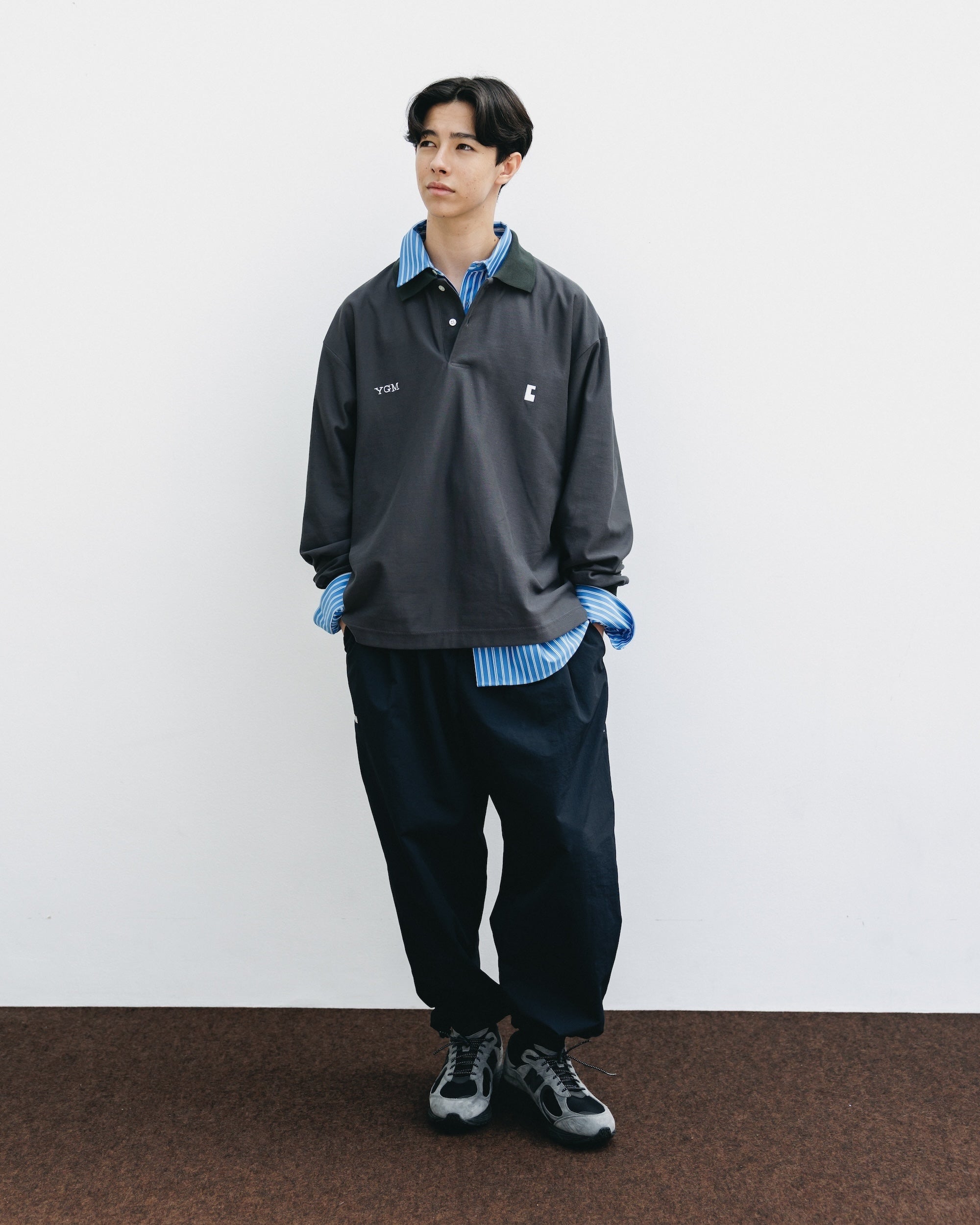 【10.15 WED 20:00- IN STOCK】"C" COTTON CITY L/S POLO SHIRT FOR YGM (CHARCOAL)