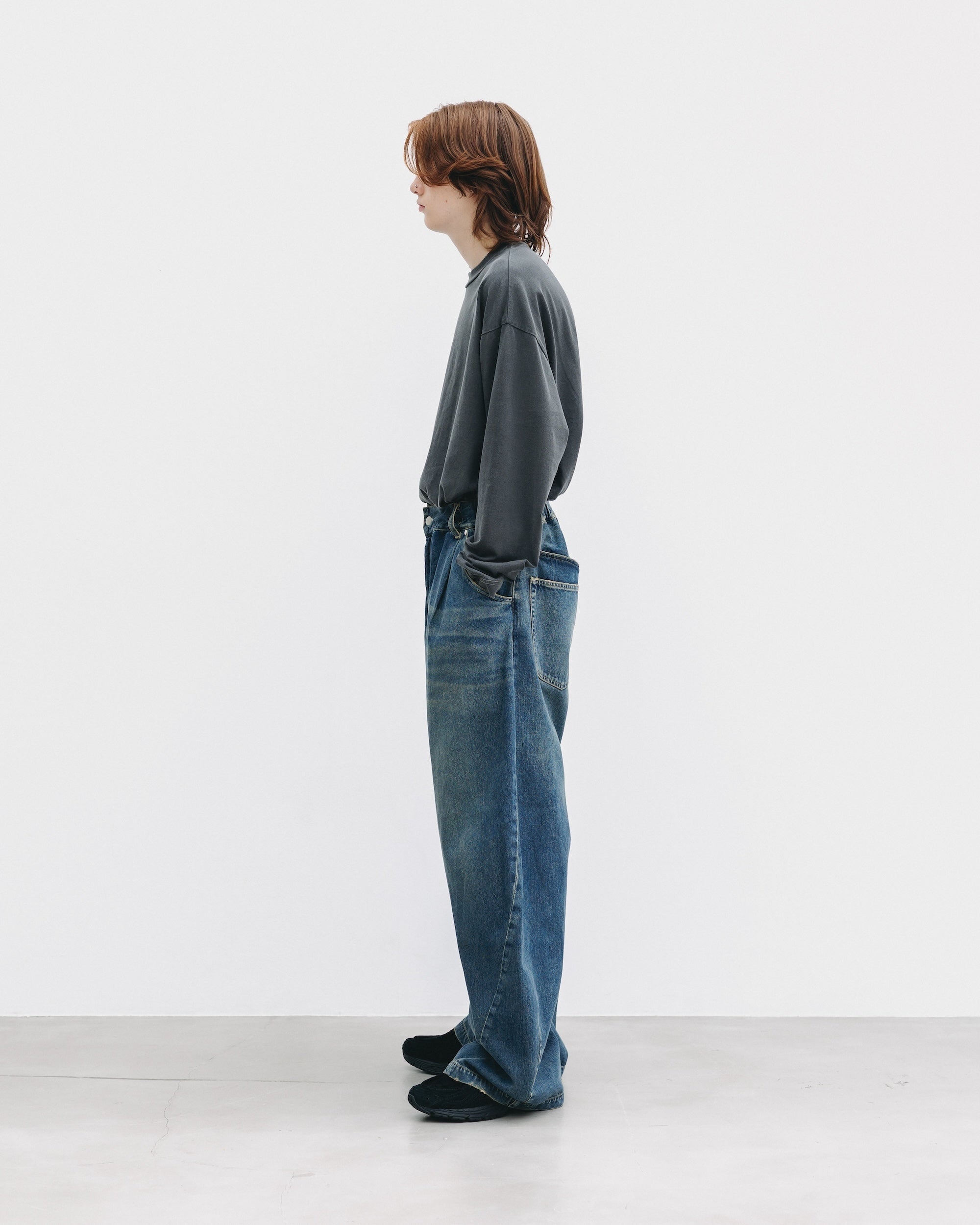 【10.1 WED 20:00- IN STOCK】VINTAGE DYED SELVEDGE DENIM BARREL LEG PANTS (VINTAGE INDIGO)