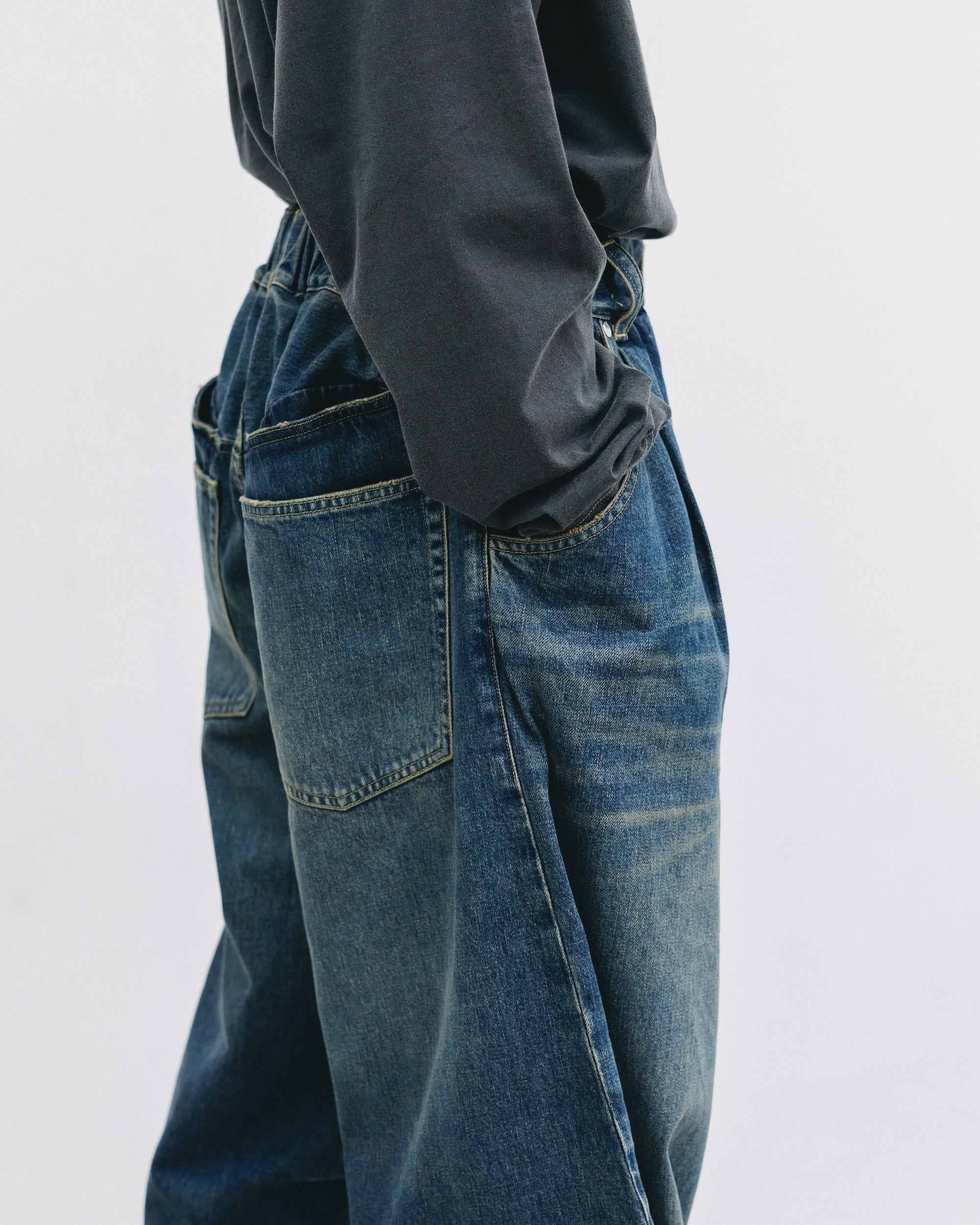 【10.1 WED 20:00- IN STOCK】VINTAGE DYED SELVEDGE DENIM BARREL LEG PANTS (VINTAGE INDIGO)