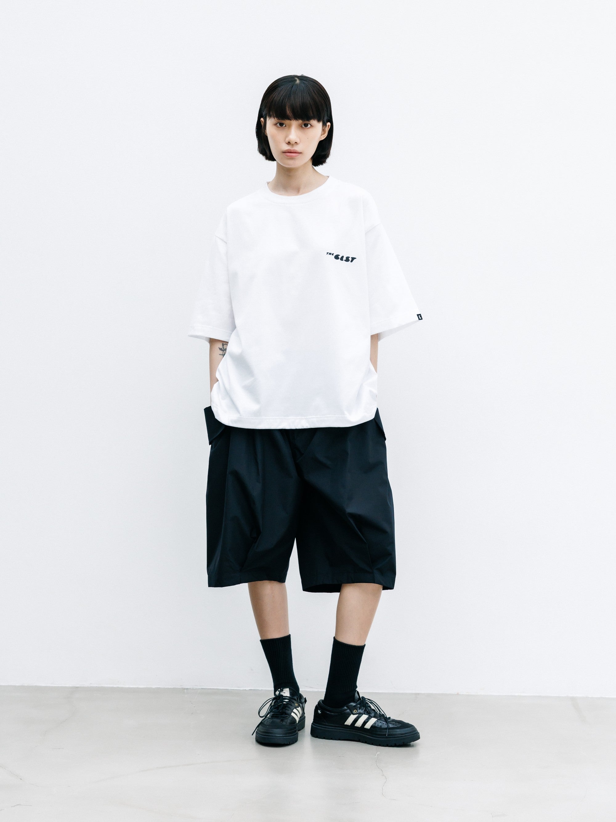 【8.12 WED 20:00- IN STOCK】+phenix WINDSTOPPER® by GORE-TEX LABS CITY FLAP WIDE BALLOON HALF PANTS (BLACK)