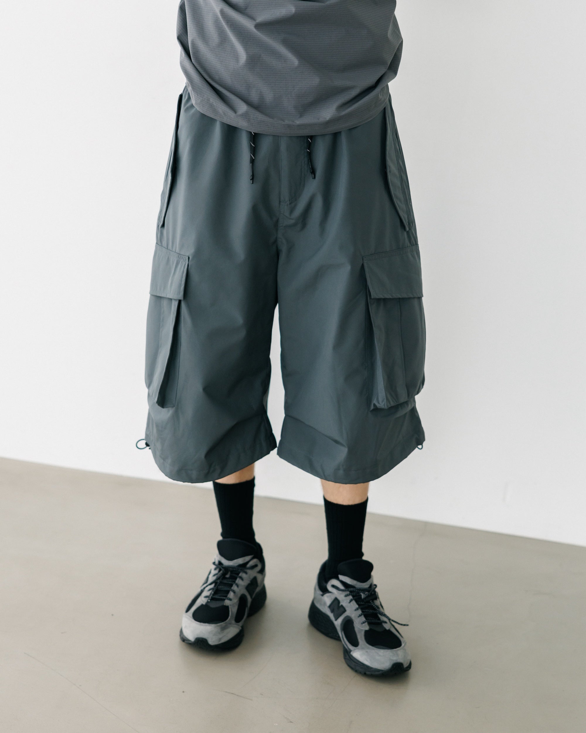 +phenix WINDSTOPPER® BY GORE-TEX LABS CITY MILITARY HALF PANTS 003 (GRAPHAITE GRAY)